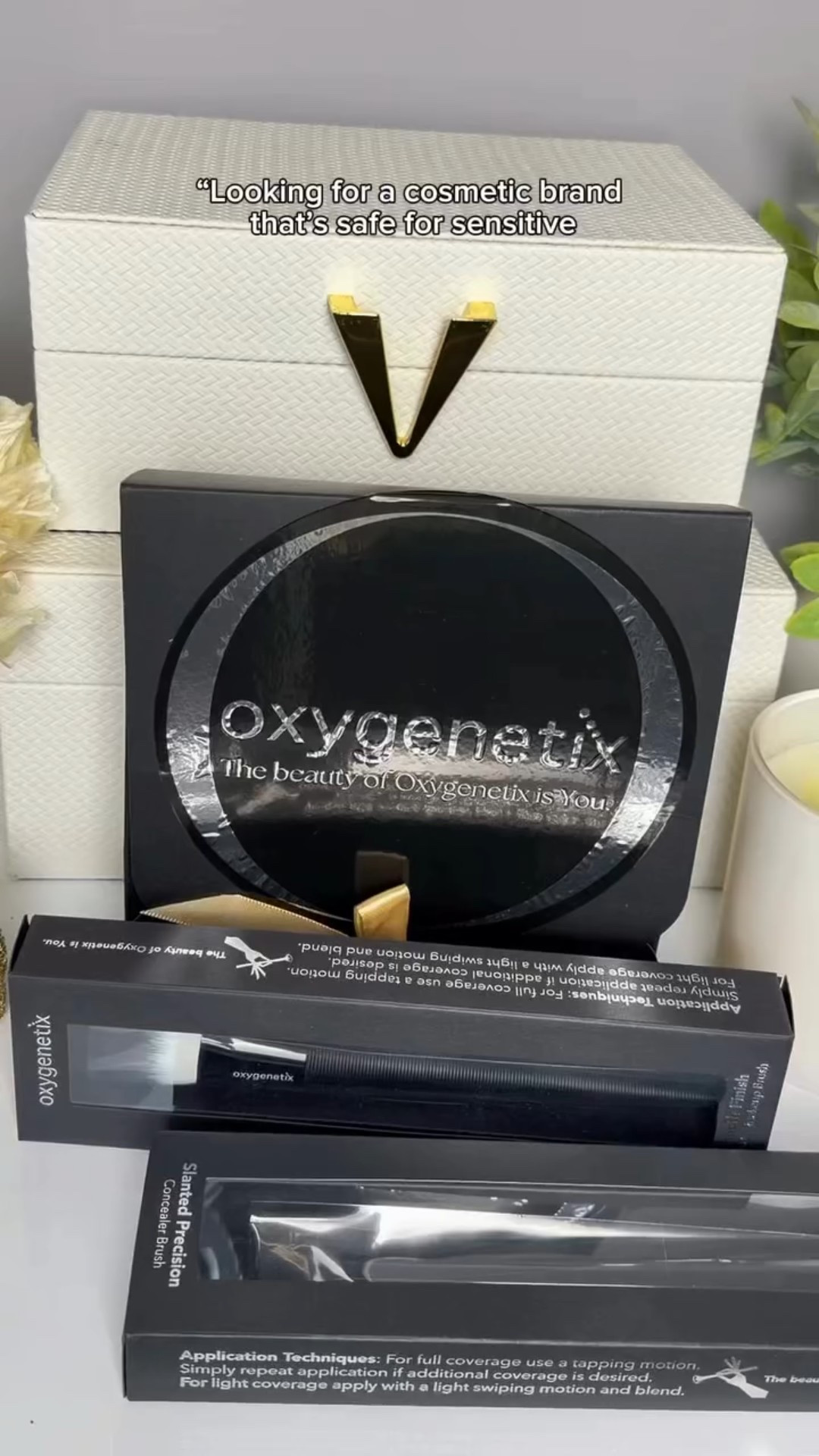 “𝐎𝐱𝐲𝐠𝐞𝐧𝐞𝐭𝐢𝐱 ✨ 𝐒𝐞𝐧𝐬𝐢𝐭𝐢𝐯𝐞-𝐒𝐤𝐢𝐧 𝐀𝐩𝐩𝐫𝐨𝐯𝐞𝐝”

If you have sensitive or acne-prone skin, Oxygenetix is a true game-changer 💙

Dermatologist-approved, breathable, and gentle on the skin while still providing beautiful, natural-looking coverage ✨
Perfect for a comfortable, skin-safe everyday base.

PR Gifted
@oxygenetix

#Oxygenetix #SensitiveSkinMakeup #SkinSafeBeauty #AcneProneSkin #BeautyFinds
#LTKBeauty #LTKCreator #UGCBeauty #ContentCreator
