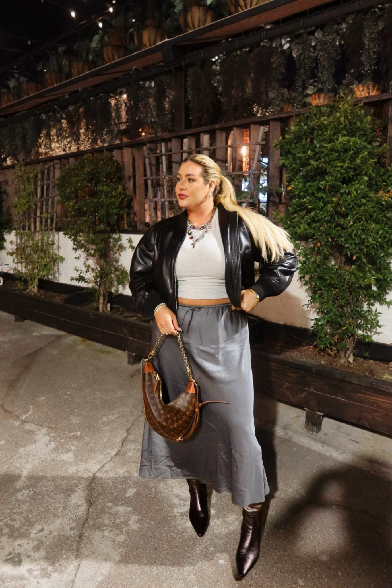 date night outfit 🤎

#LTKStyleTip #LTKMidsize