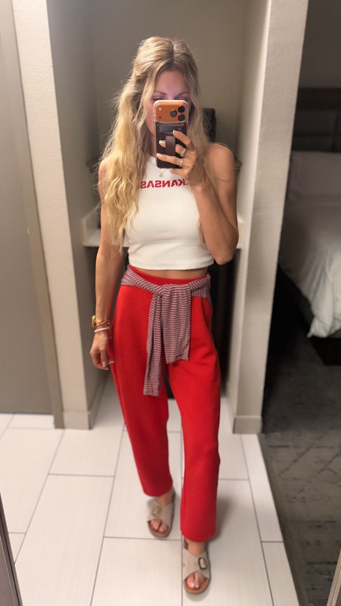 These barrel pants from @thewillowtree  are the perfect mix of comfy + put together. 
Their baseball collection is so cute ⚾️❤️

Pants- size XS

#LTKootd #LTKActive #LTKmomlife