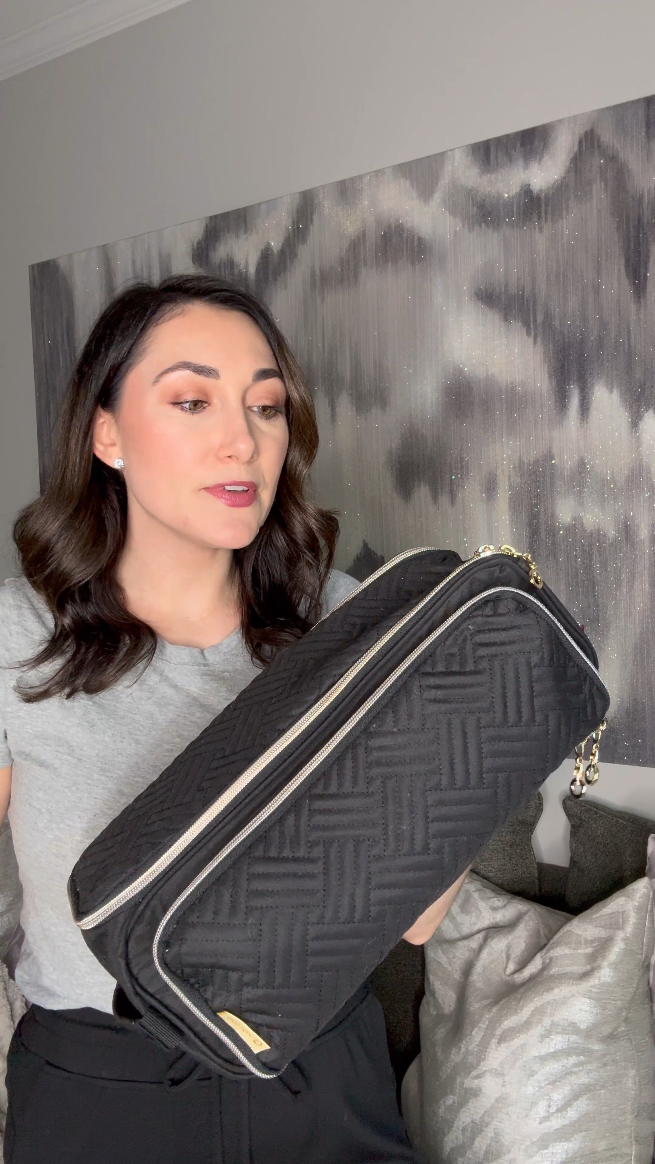 My Travel Essentials : Part 1 🖤

Hair care bag 
Hot tools mat 
Makeup carrier 
Beauty sponge holder with vented top 
Jewelry organizer 
Clothes steamer 
Pill organizer 

#LTKxPrimeDay #LTKTravel #LTKVideo