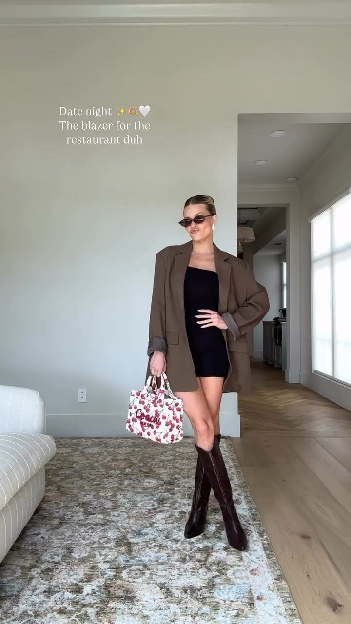 Date night outfit details - 

date night l blazer l boots l outfit inspo