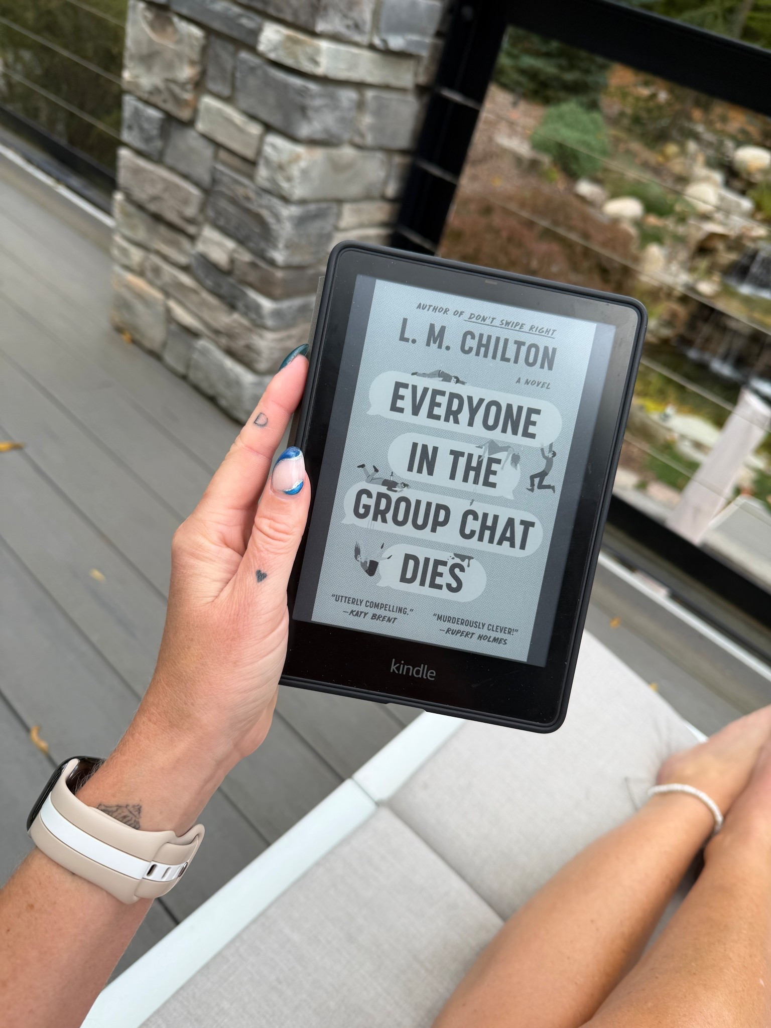 Books to read this winter, everyone in the group chat dies on Kindle, thriller books to read
Book club books and reading list 