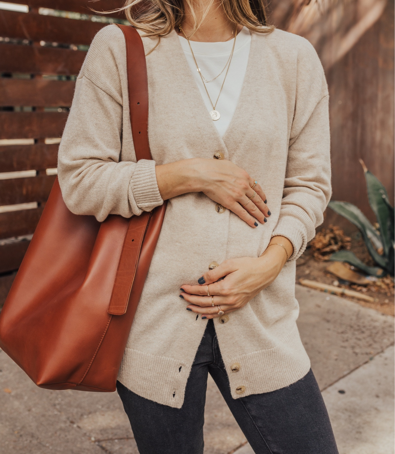 20% off Madewell when you shop in the LTK app, runs though 10/29!✨ Small in cardigan (not itchy, it’s dreamy ☁️ and loads of colors). This bag is lovely, part of their new Essentials Collection, the perfect bucket bag! 

#LTKitbag #LTKbump #LTKxMadewell
