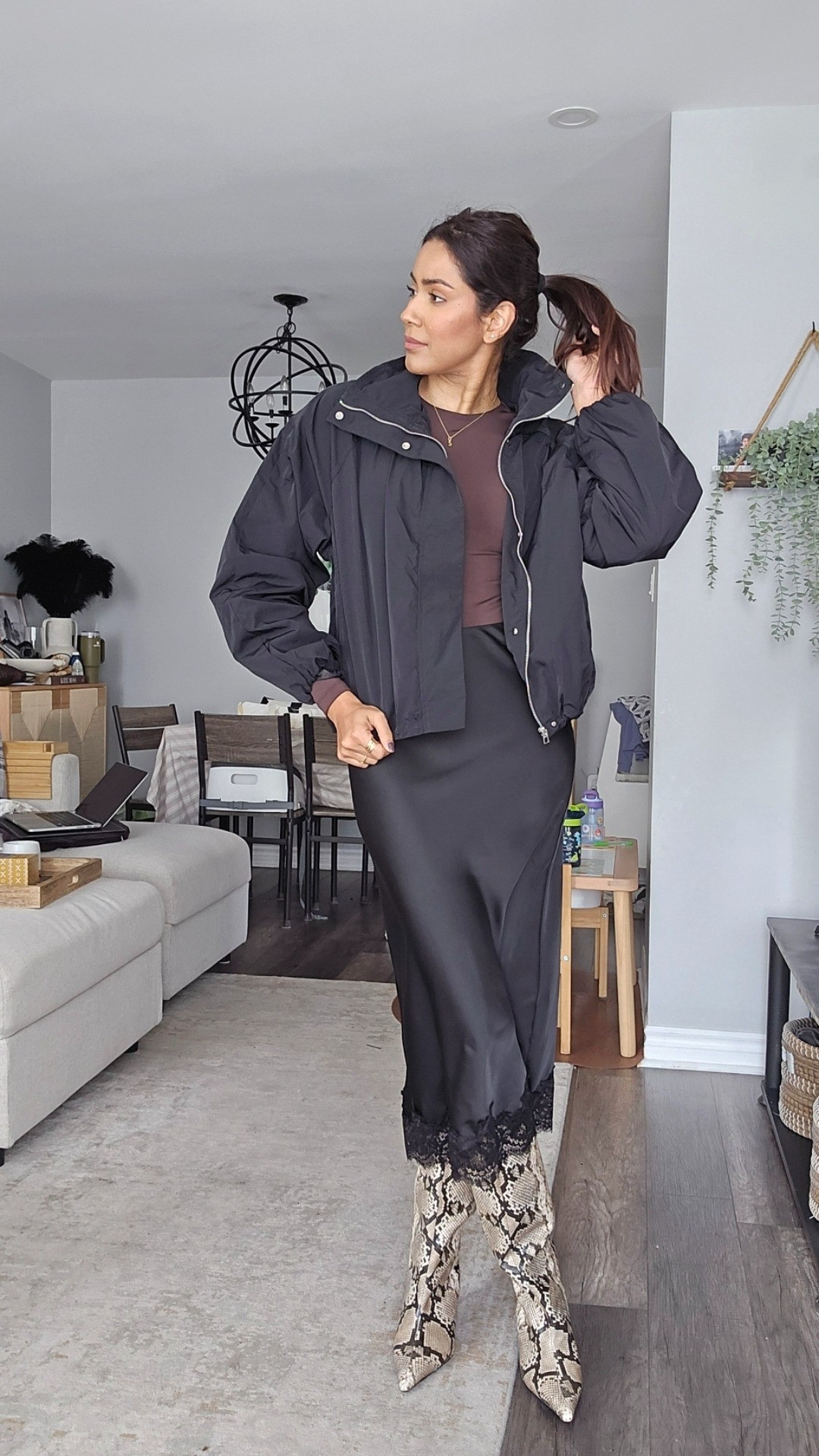 Chic little outfit from #Dynamite 

#LTKcanada #LTKwinter #LTKworkwear