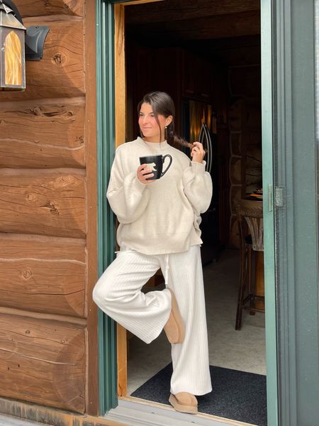 outfit from greybandit | use code VIV15
sweater, wearing xs 
sweats, hope they’ll be restocking soon 

#LTKfindsunder100 #LTKSeasonal #LTKfindsunder50