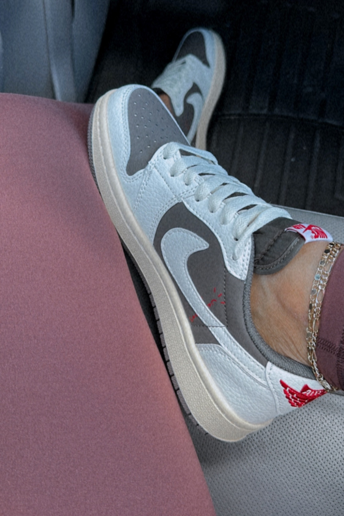 Travis Scott’s 🤎 Obsessed! 