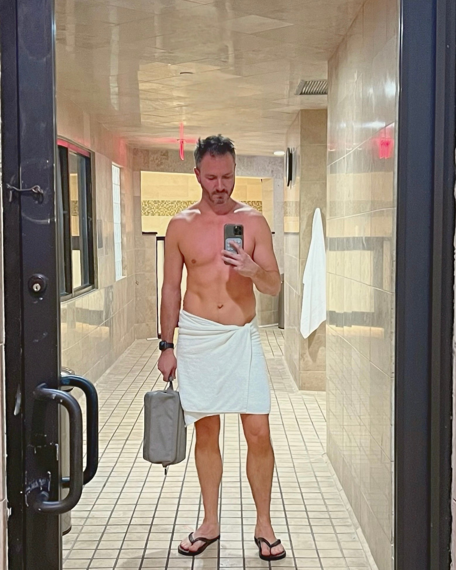 one always needs a good Dopp kit for the gym #beis

#LTKActive #LTKMens #LTKGiftGuide