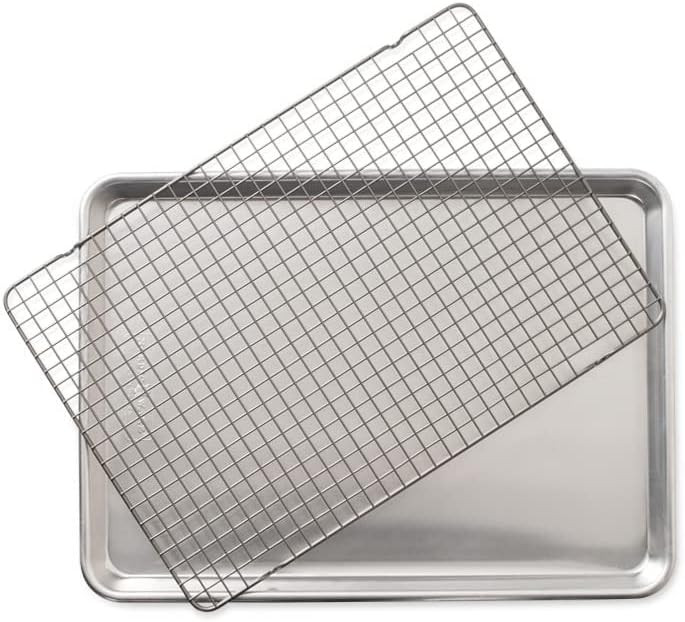 Amazon.com: Nordic Ware - 43172AMZM Nordic Ware Half Sheet with Oven Safe Nonstick Grid, 2 Piece ... | Amazon (US)