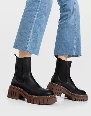 Stradivarius chunky chelsea boot with contrast brown sole in black | ASOS (Global)