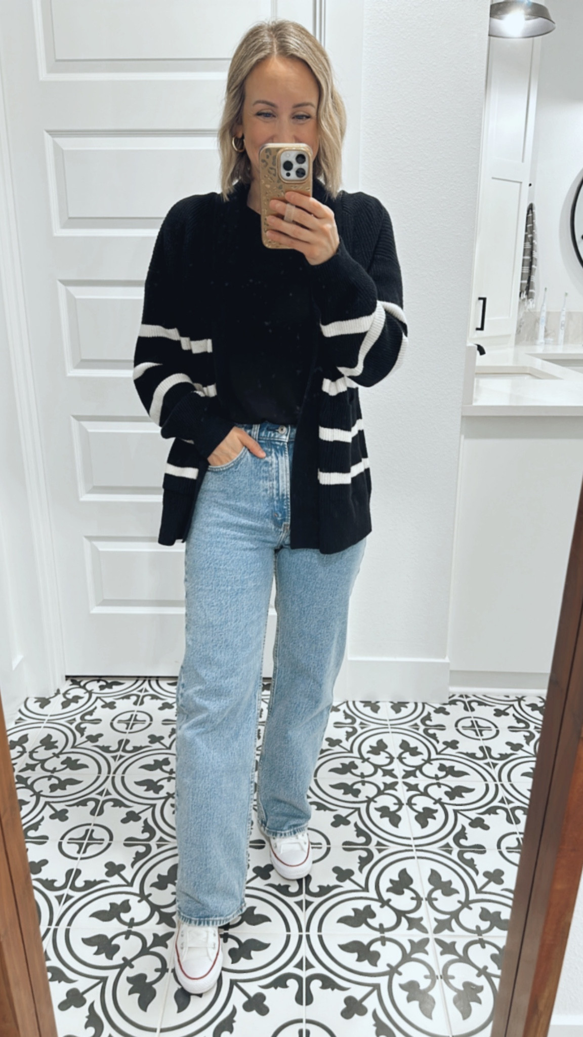 My new favorite jeans: run true to size and have some stretch. I’m in a 26 short. 

#LTKstyletip #LTKfindsunder100 #LTKfindsunder50