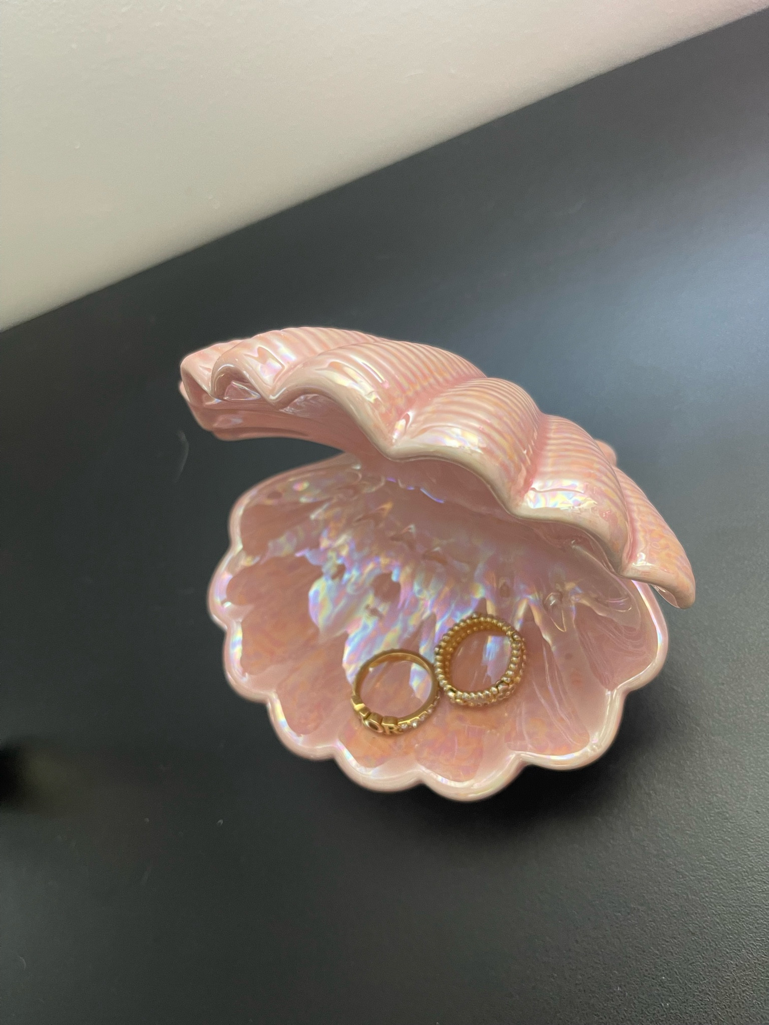 Obsessed with this pearly pink shell jewelry holder🥹

#LTKGiftGuide #LTKhome #LTKU