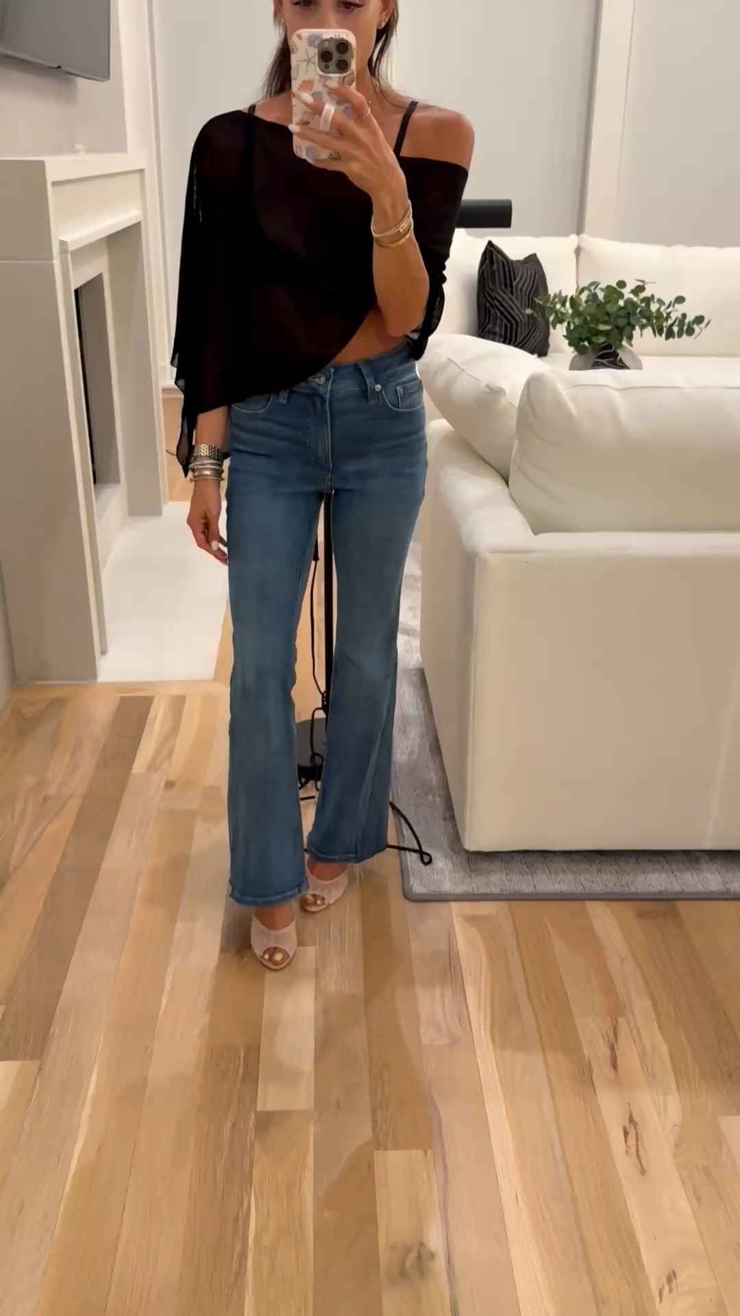 Flattering petite friendly size 23