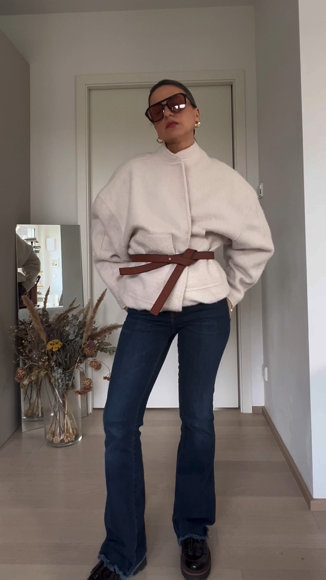 Belt Fashion Hack/ Loewe Bag/Flaired Jeans/Bomber Jacket

#LTKeurope #LTKfindsunder100 #LTKstyletip