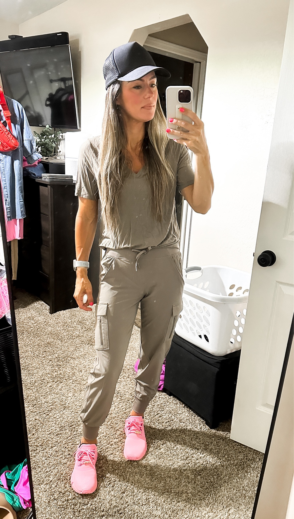 Target tee small
Target cargo joggers Xs
Adidas - girls sizing - 6.5 (I’m normally 8-8.5 in women’s)

#LTKfit #LTKshoecrush #LTKFind