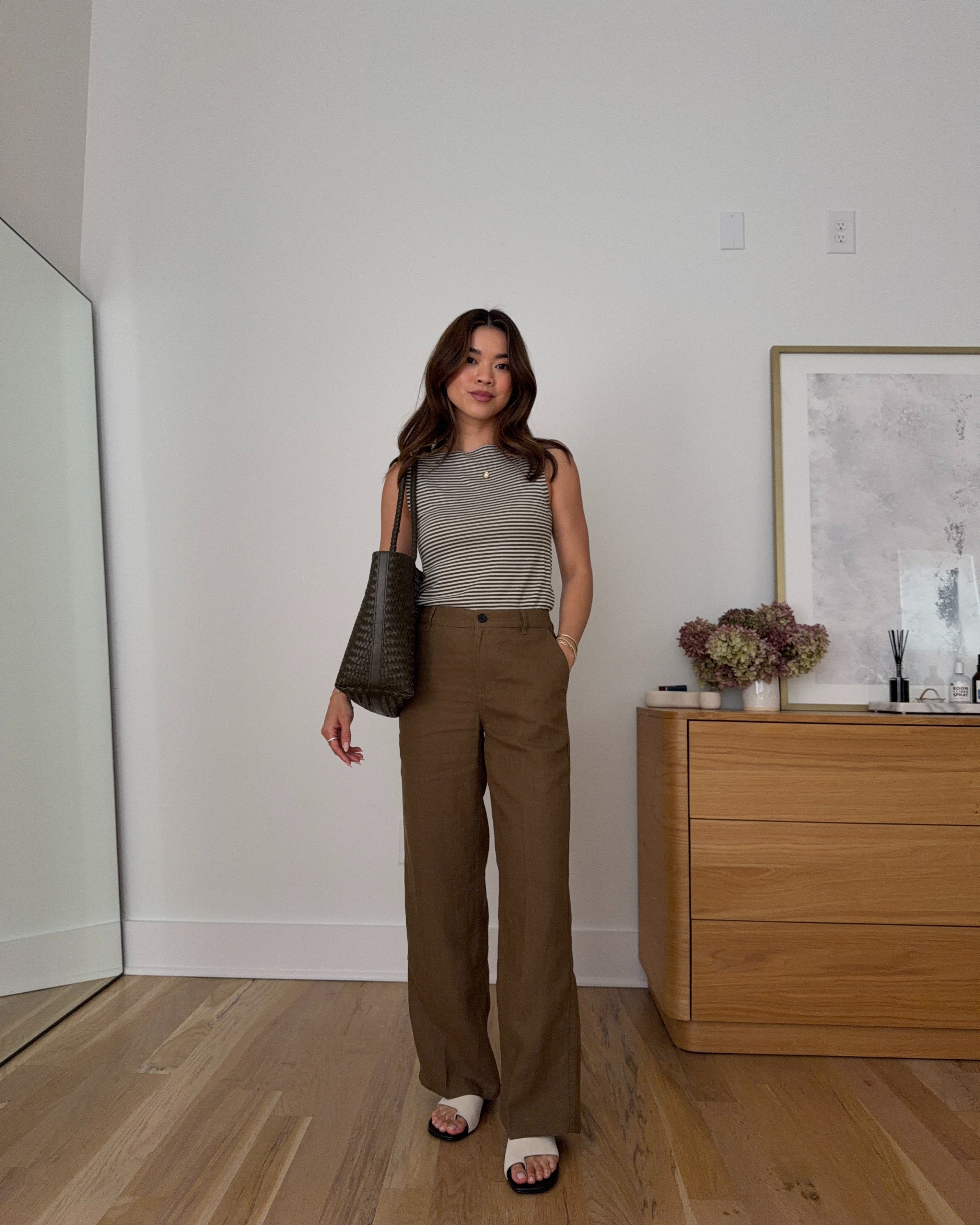  #ad Shop the @Madewell insider event now through 3/22 for 25% off site wide for Madewell insiders!  #madewell #madewellpartner 

Signing info:
•Tank size XS
•pants size 00 short in safari khaki 

Spring outfits, spring style, spring sandals
 

#LTKmomlife #LTKSpringSale #LTKootd