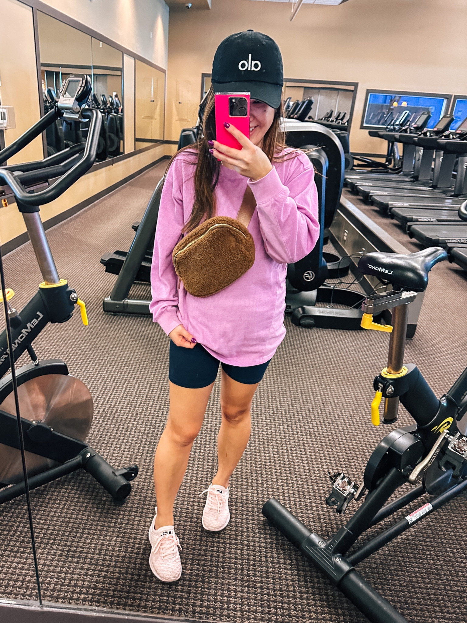 Workout outfit 
Bike shorts 
Sherpa belt bag
APL sneakers


#LTKitbag #LTKfit #LTKshoecrush