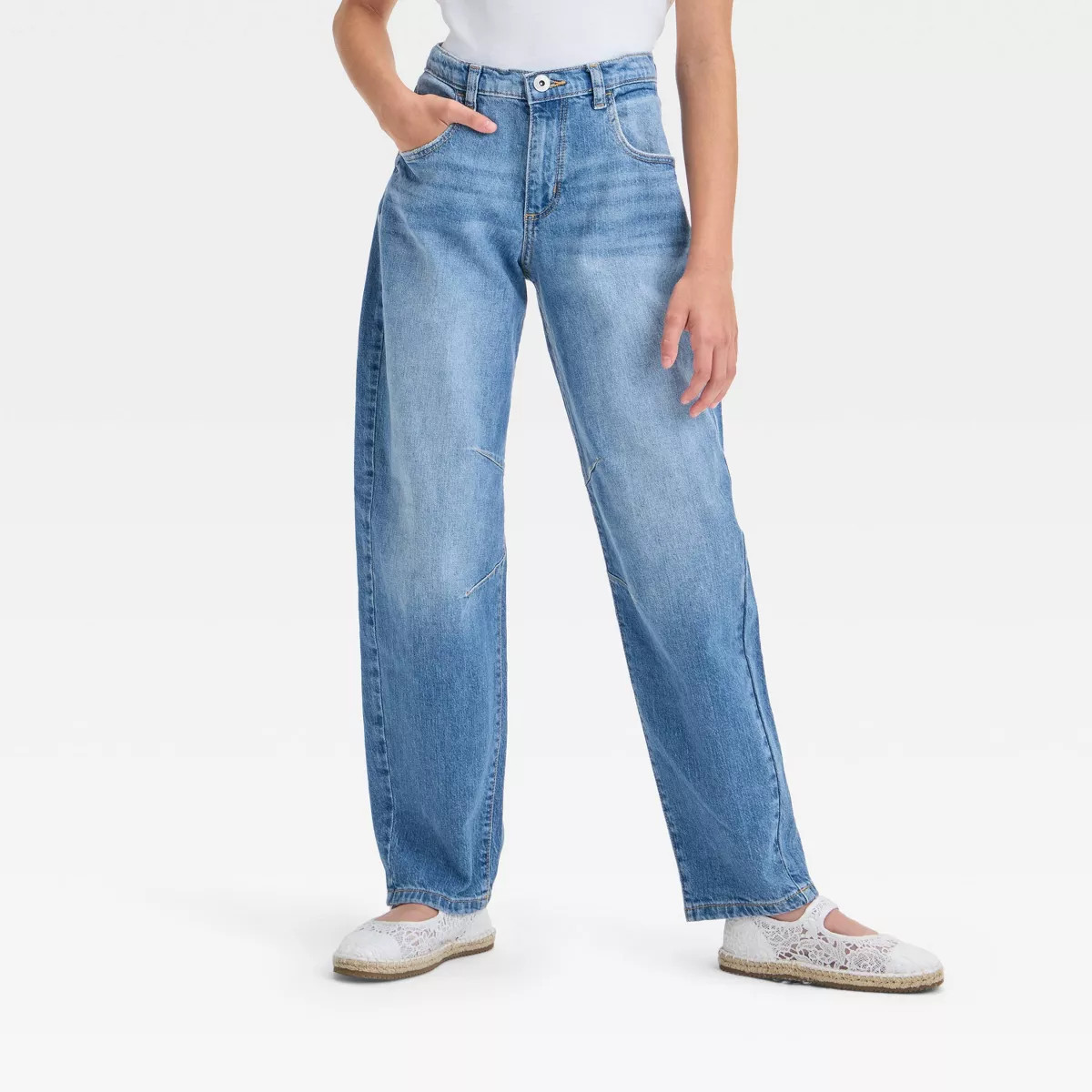 Girls' Mid-Rise Barrel Leg Jeans - art class™ | Target