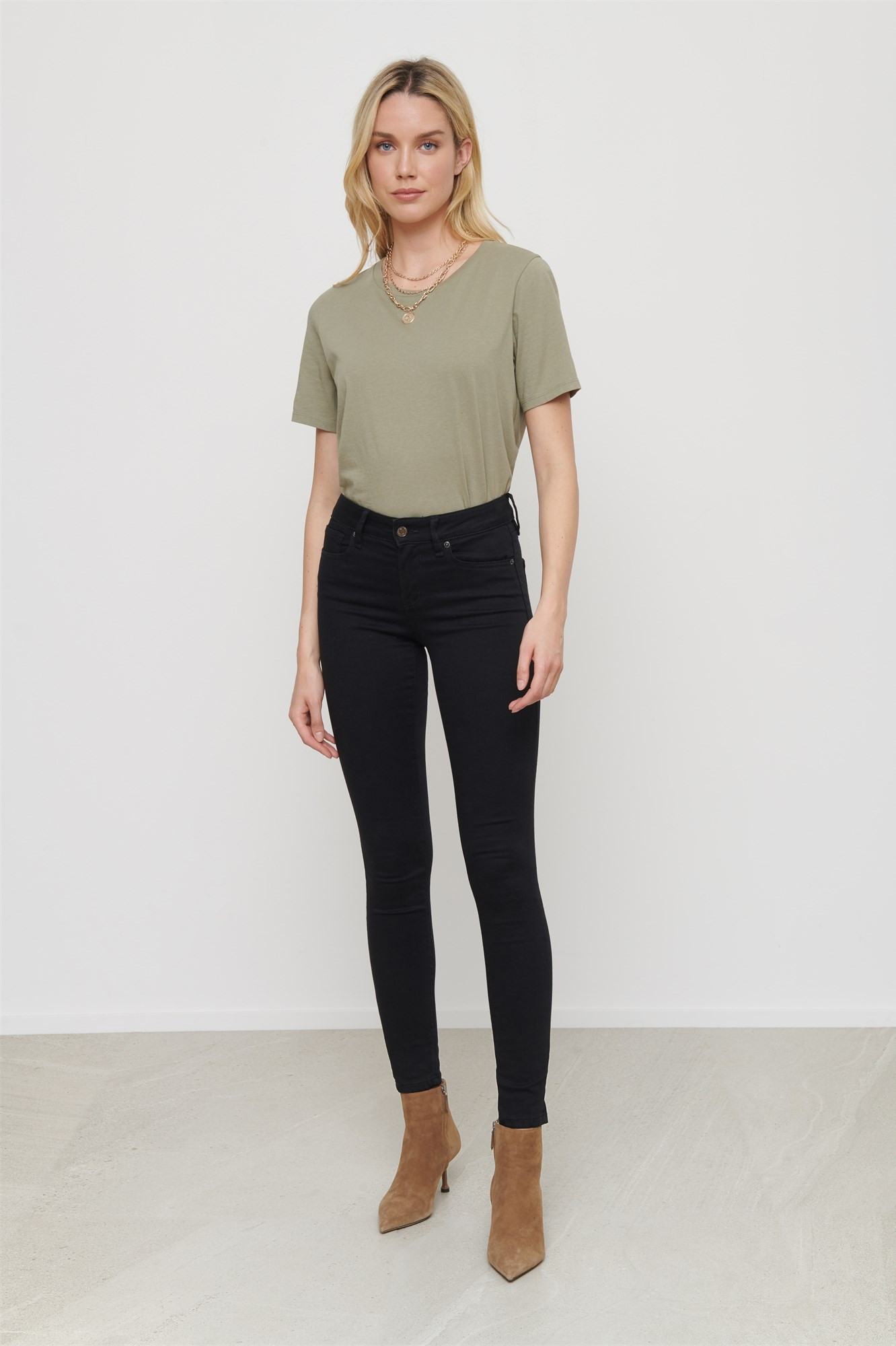 Kate Super Soft Skinny Jeans | Dynamite Clothing