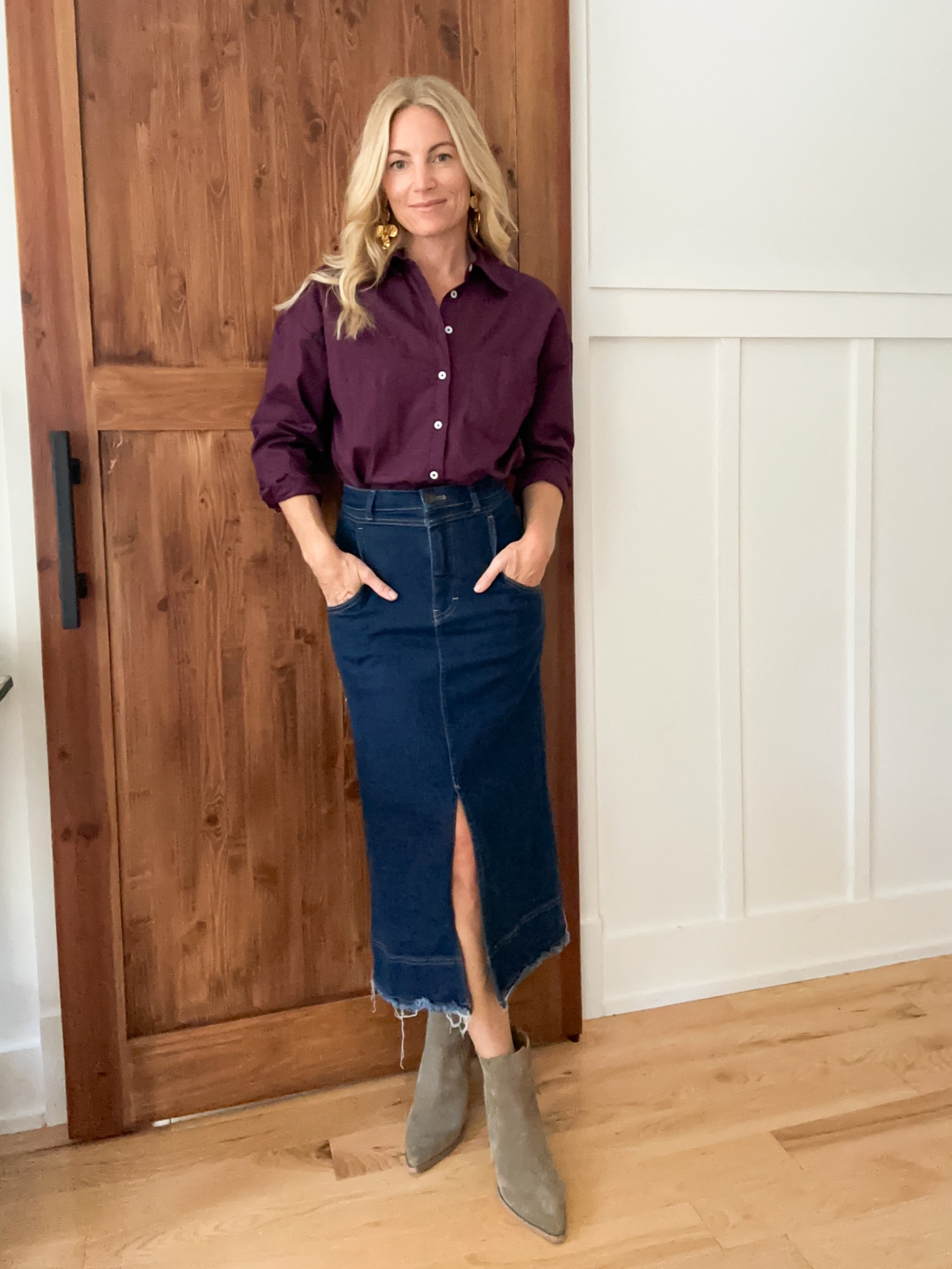 Pilcro front slit skirt @anthropologie
Wearing xs

#LTKshoecrush #LTKworkwear #LTKsalealert