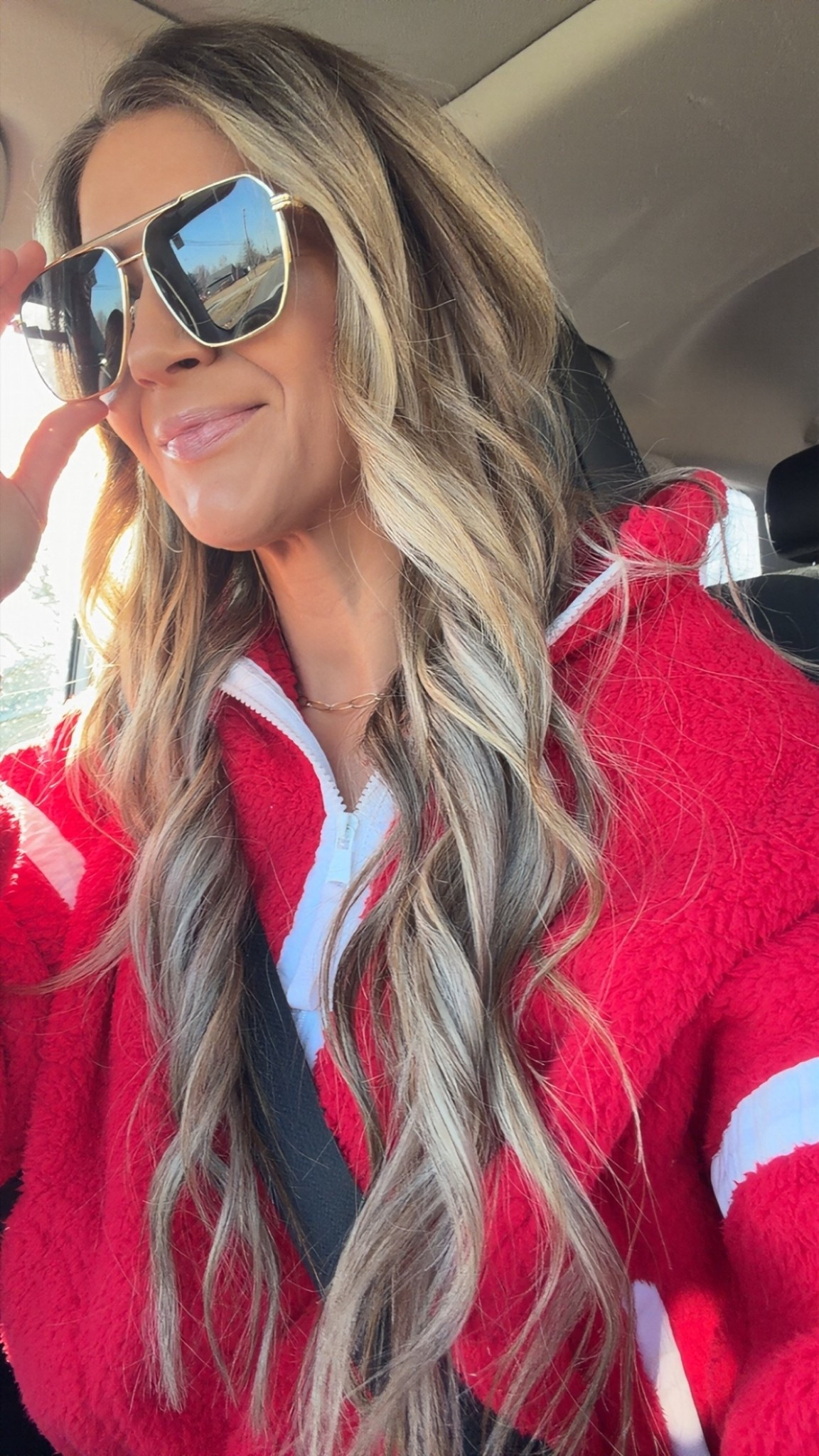 This pull over though ❤️

#LTKfitnessgoals #LTKActive #LTKootd