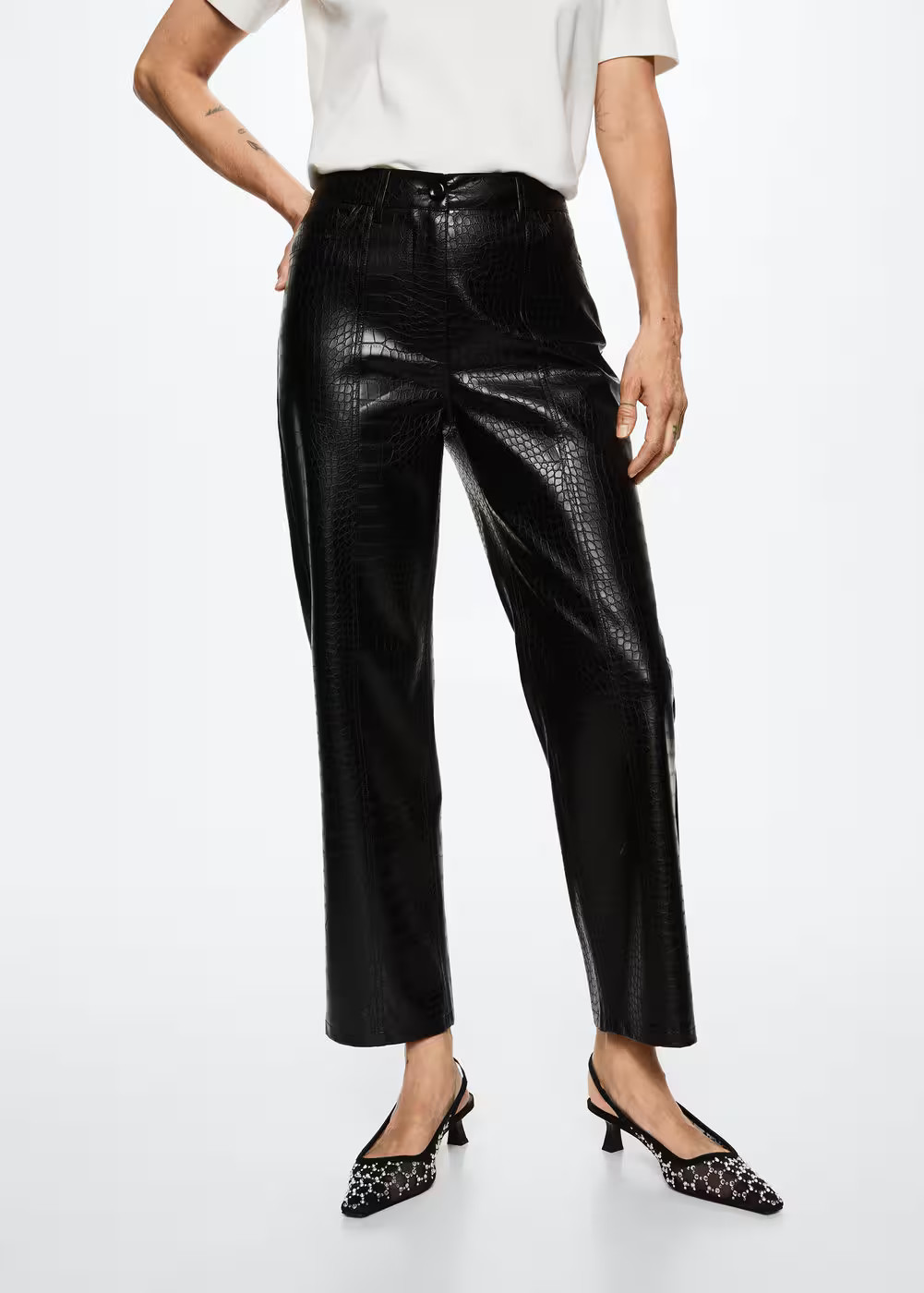 Crocodile faux-leather pants | MANGO (US)