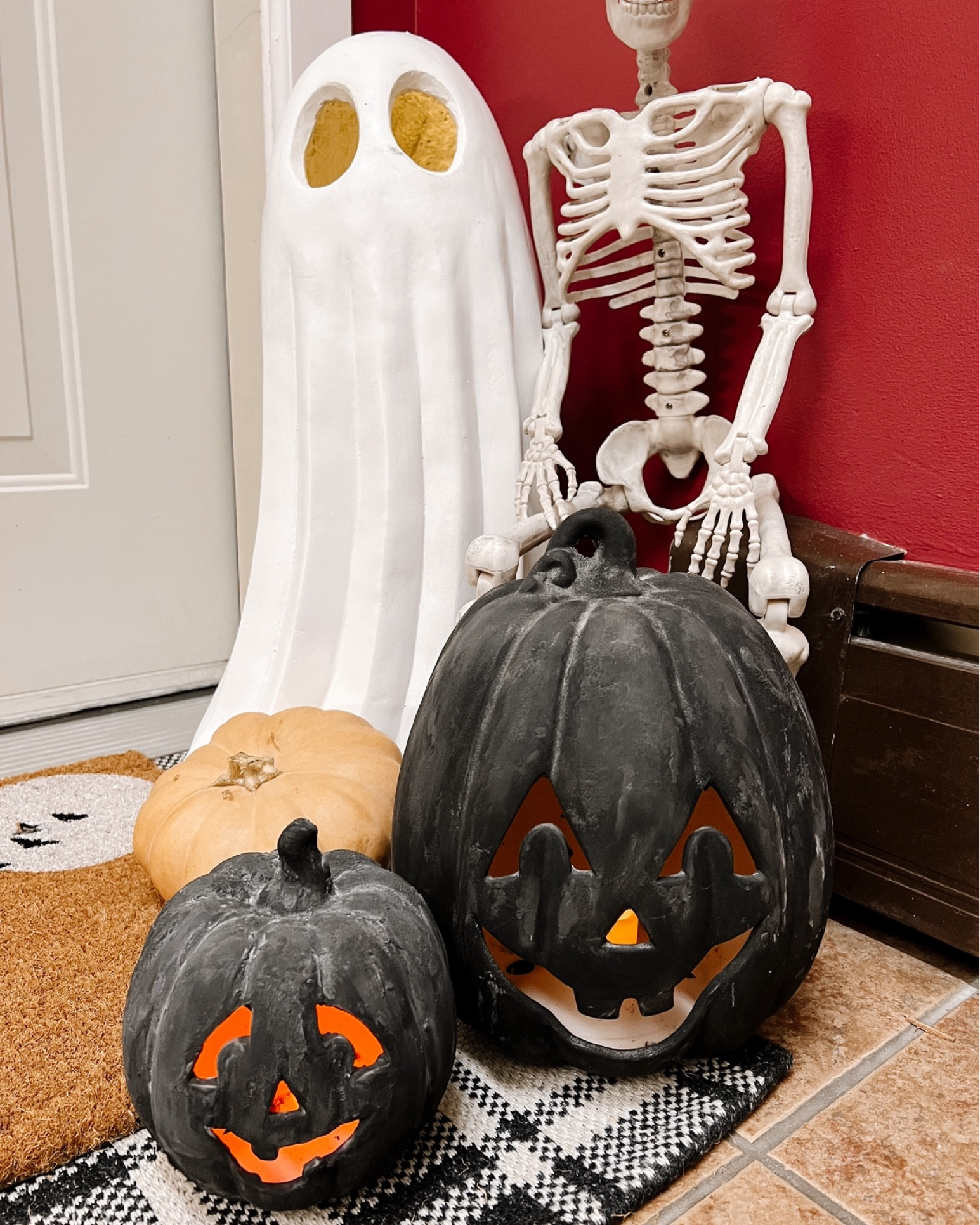 DIY Terracotta Pumpkin in Black 

#LTKSeasonal #LTKHome