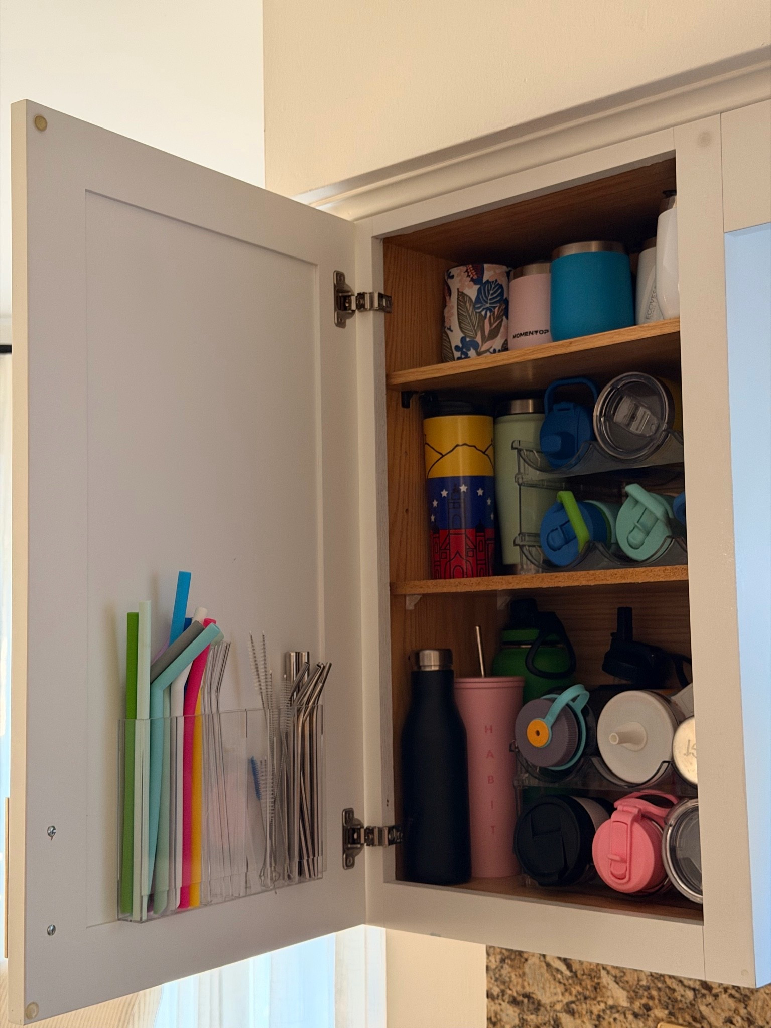 One of those little home organization finds that makes SUCH a difference 🙌 These organizers finally got our water bottle cabinet under control. Everything has a spot, the kids’ cups are easy to grab, and no more bottles falling out every time I open the cabinet 😂 Linking the organizers!