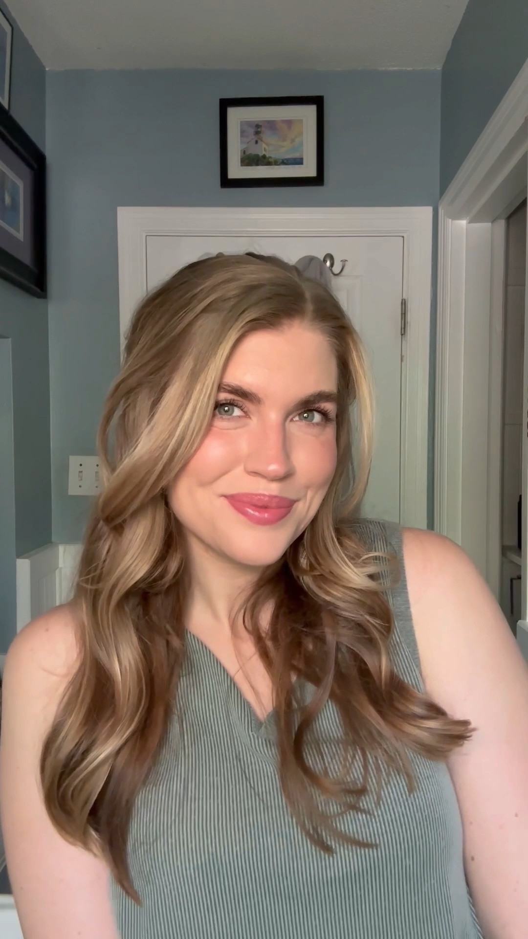 This is my everyday easy glowy makeup that I swear by! I buy all of these products again and again! 

If you are a mom on the go these products are a must! I also love using my Dyson and I got the specific barrels for long hair so I linked the exact one. I also love this dry shampoo because it’s aluminum free! 🙌🏼

#LTKbeauty