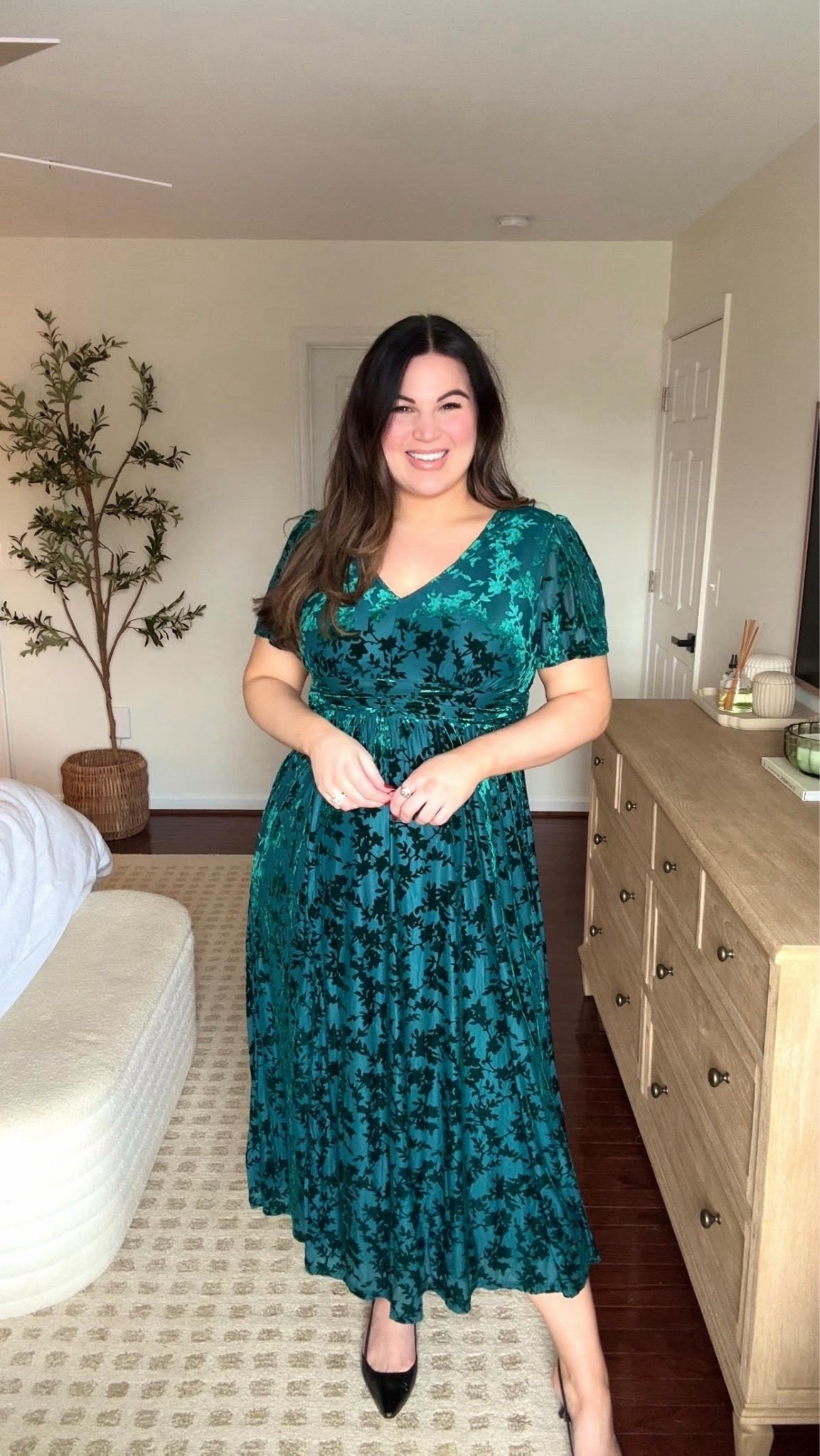 Winter wedding guest dress! 
Wearing a size xl





#LTKootd #LTKMidsize #LTKWedding