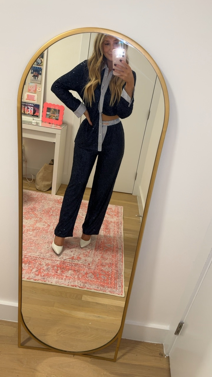 birthday sequins!! 🍸✨

birthday outfit | ex boyfriend clothing | sequin set | holiday party outfit | sam edelman white pumps | navy sequins | button down sequin top | sequin pants outfit | christmas eve outfit | christmas party outfit | new year’s eve outfit | going out outfit 

#LTKHoliday