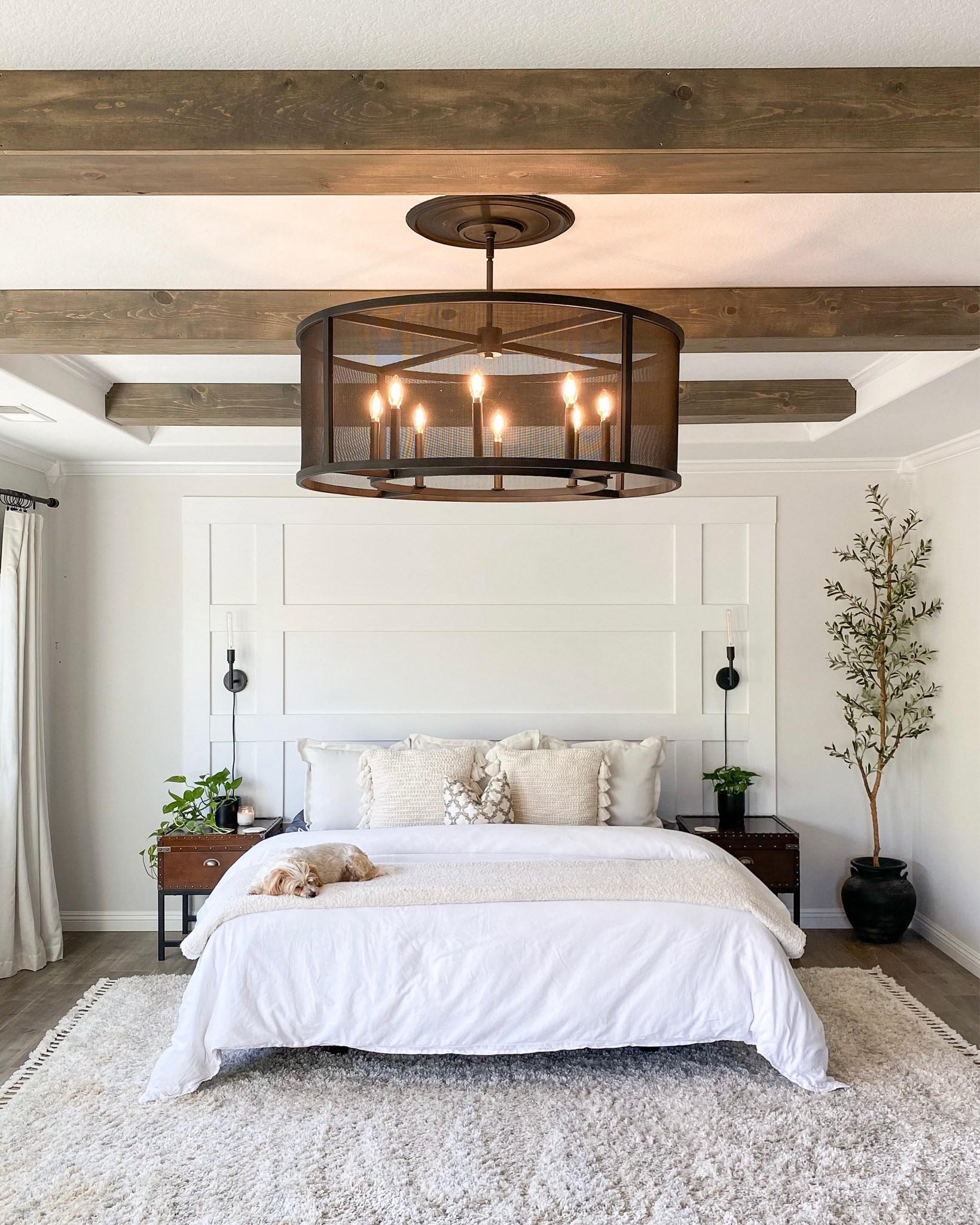 My favorite tall, slim faux olive tree is on sale for $71 today! It is the perfect faux tree for smaller spaces and bedrooms because it is a great height, but does not take up much floor space. 👍

#OliveTree #NearlyNatural #FakeTree  #fauxtree #BedroomDecor #BedroomRug #CozyRug #texturedrug