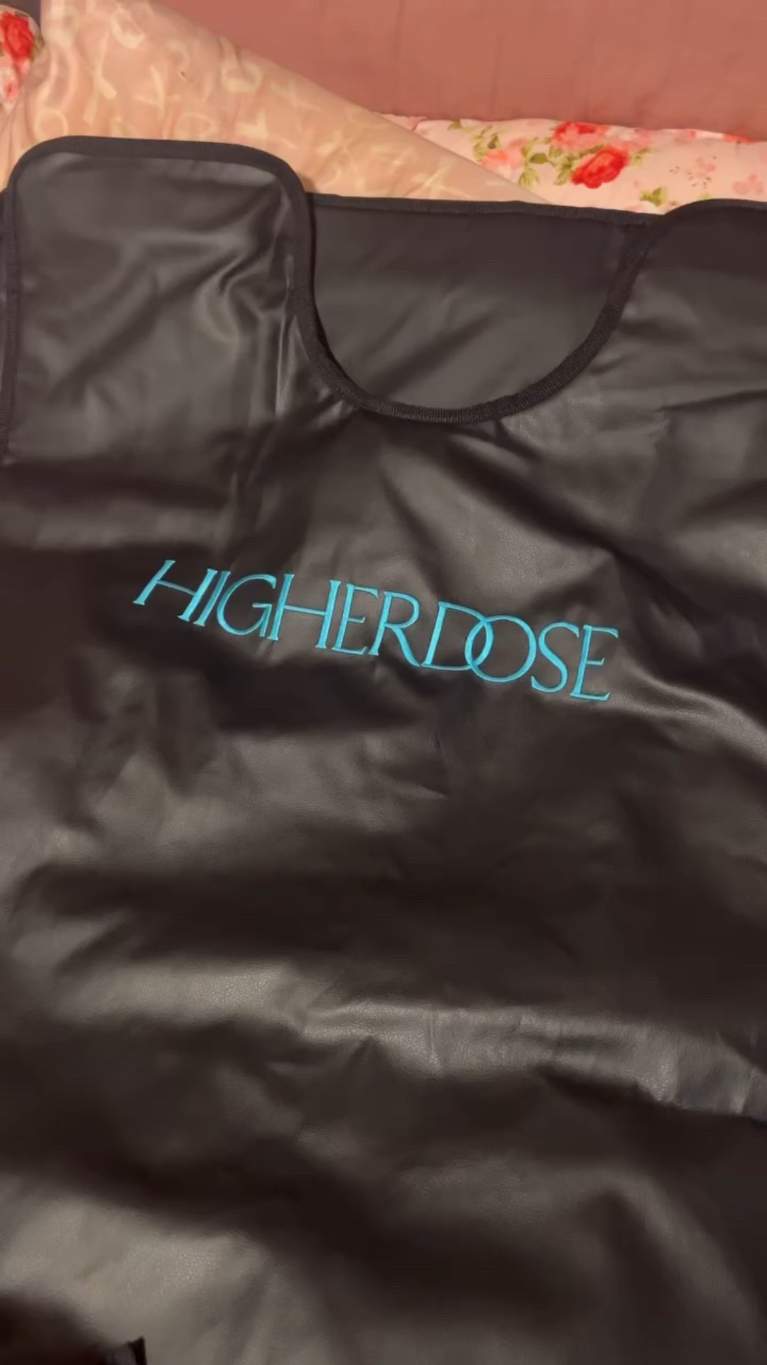 stick to your self-love routine babygirl ✨ #higherDOSEpartner - if you’re having a bad day, you’re not alone! today is just one of those days for me but sticking to my routines is helping me to get through it…with a GORGEOUS GLOW thanks to my favorites from higherDOSE 

✨  shop these favorites via my IG stories and the link in my bio! (there’s a special discount waiting for you there!) 

#selflove #selfcareroutine #higherdosedetox @higherdose 

#TheBanannieDiaries #TheBanannieDiariesByAnnie #redlight #redlightneckenhancer #higherdose #postgymacne #acnesolutions #redlightskincare #skincareathome #skincaretools #oxytocin #oxytocinvibes #youhadabadday #saunablanket #sweatingitout #sweatsesh #sweatsession 

*This is for informational purposes only to describe my personal experience and not medical advice. Always consult a healthcare professional for personalized guidance.

These statements have not been evaluated by the FDA. This product is not intended to diagnose, treat cure, or prevent any disease.