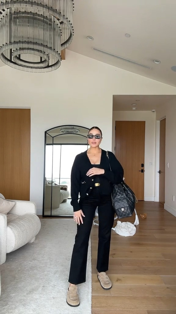 My go-to postpartum outfit when I’m forced to leave the house 🫣 

 #LTKSeasonal #LTKStyleTip