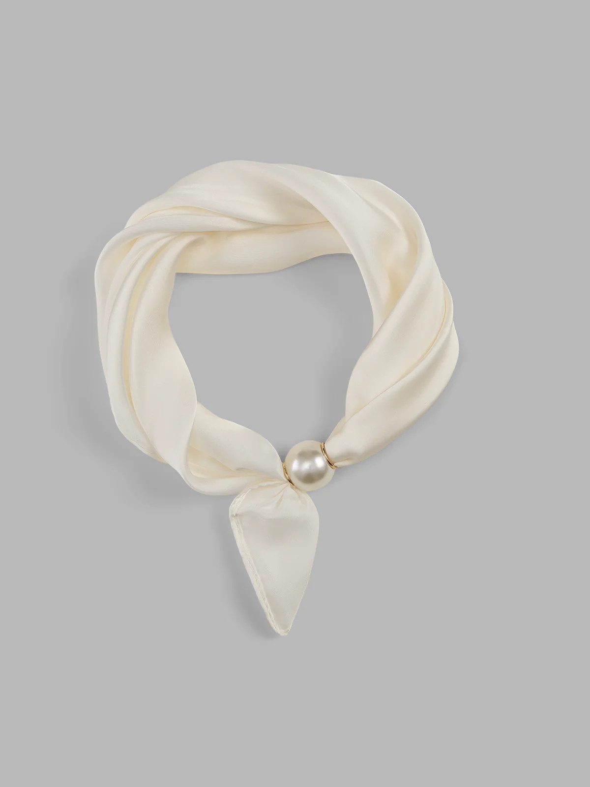 Pearl Magnetic Closure Solid Scarf | Commense