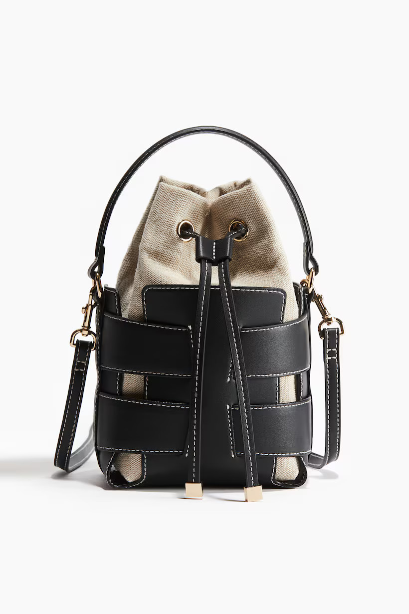 Crossbody bucket bag - Black/Beige - Ladies | H&M GB | H&M (UK, MY, IN, SG, PH, TW, HK)