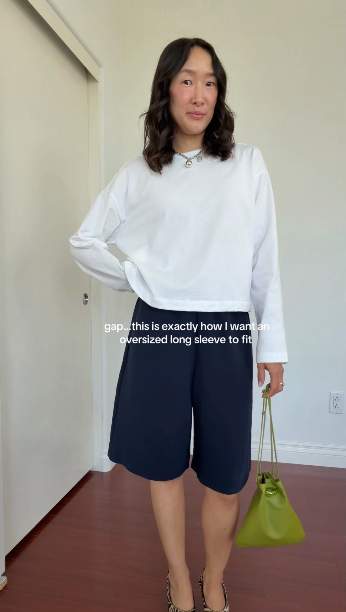 40% off!! And Extra 10% off gap with code “great” - Xs in top and xs in shorts! Also 40% this Leset lookalike layered long sleeve and the cutest satin wide leg stripe pants, linked both!