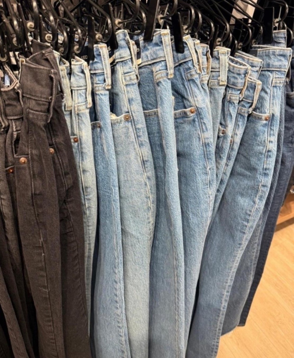 Abercrombie is having an exclusive LTK sale! You can shop their site and get 20% off with code AFLTK. Their jeans that I love so much are part of the sale. Linked ⬆️

#ltkcreator #ltkfinds #ltkwatchnow #afltk #abercrombie #ltkabercrombie
