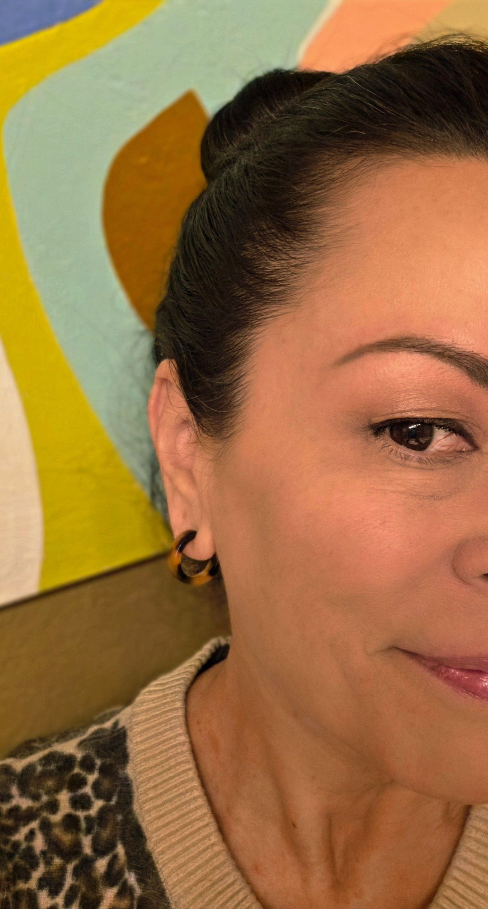 Tortoise shell 🐢  is having a moment, although it's a classic!! I have 2 pairs of tortoise shell earrings, this smaller hoop and a larger pair. I absolutely love them 💕 I also have a tortoise watch band on my smart watch. It's a bit more exotic than just gold hoops or a plain watch band.#ltkcreator 

#LTKootd #LTKOver40 #LTKBeauty