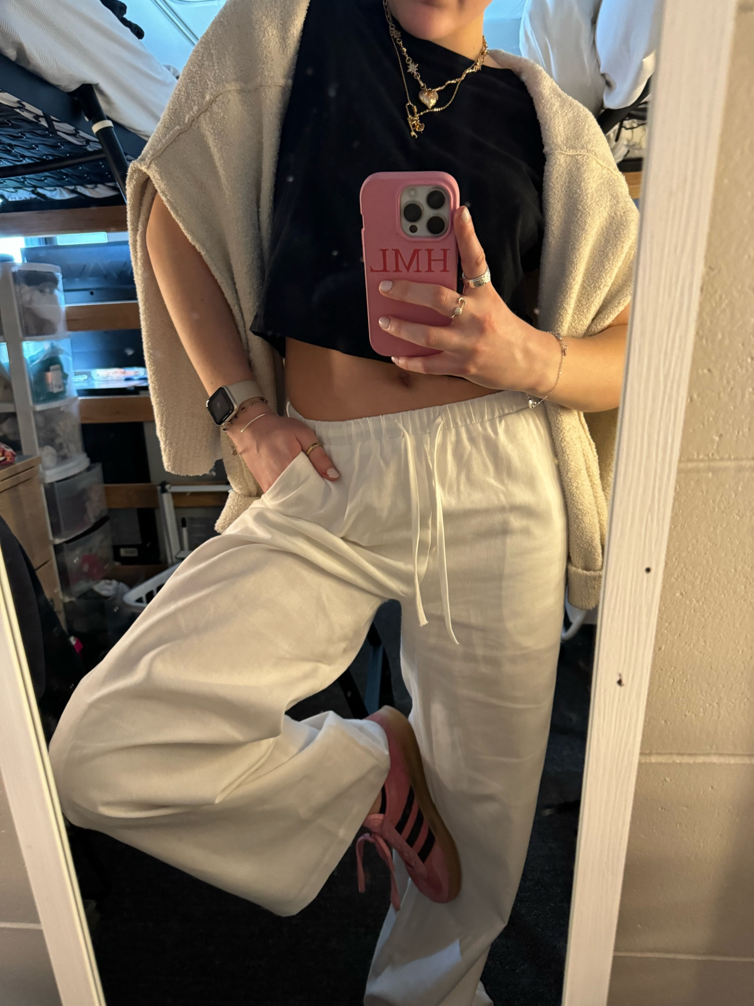 Minimalistic spring outfit🤍

#LTKshoecrush #LTKstyletip #LTKworkwear