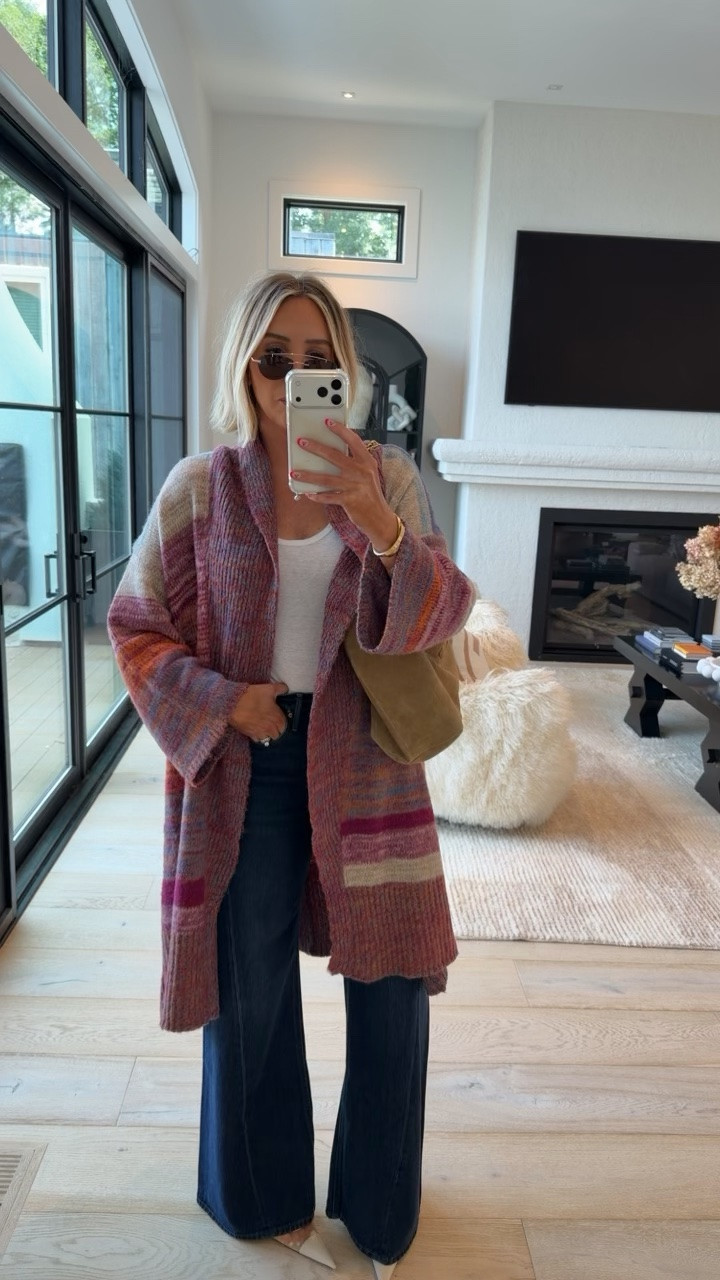 This amazing cardigan will make the perfect layer for fall and the viral mother denim now comes in a darker wash 🔥🔥🔥