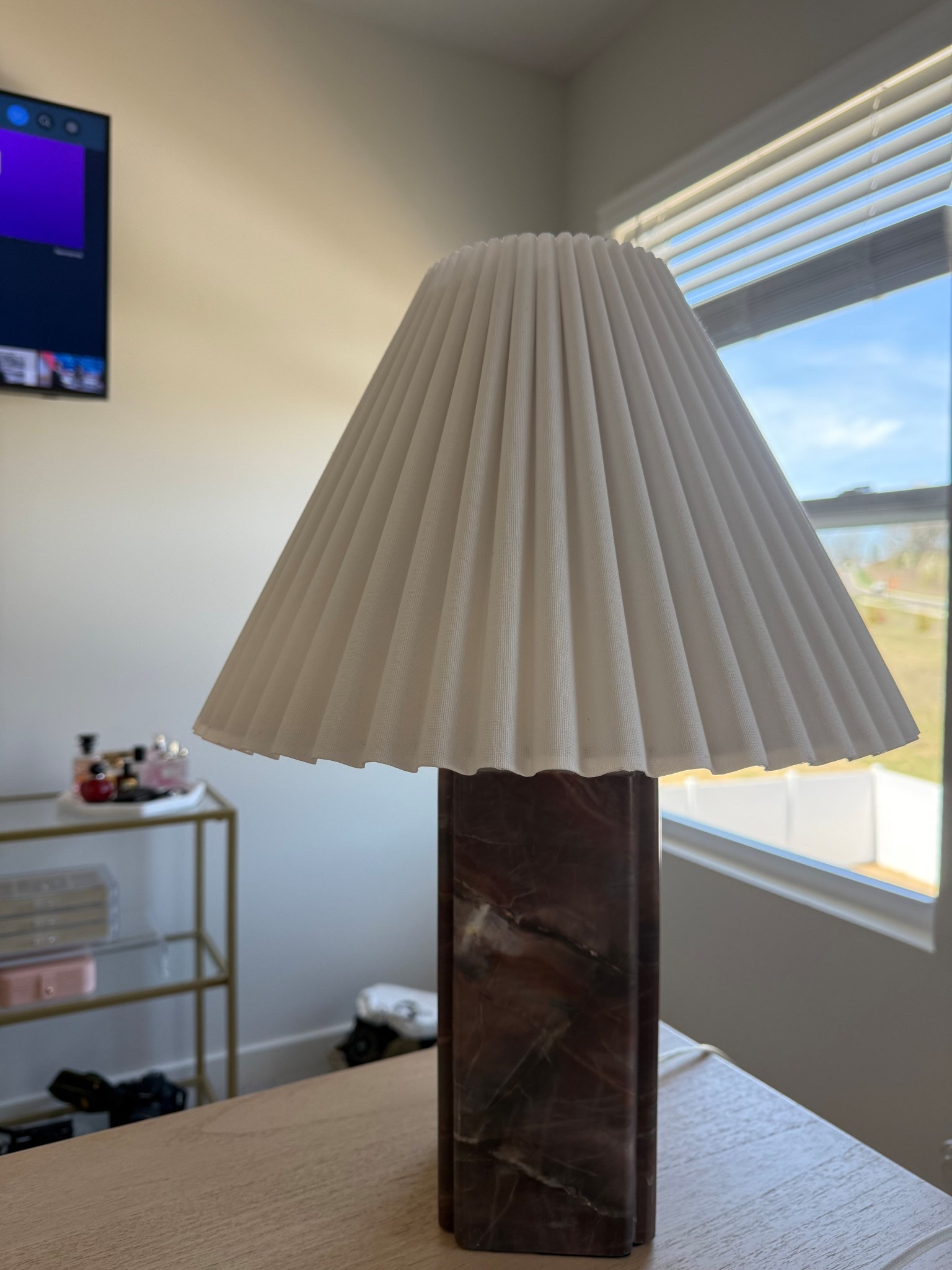 Desk lamp