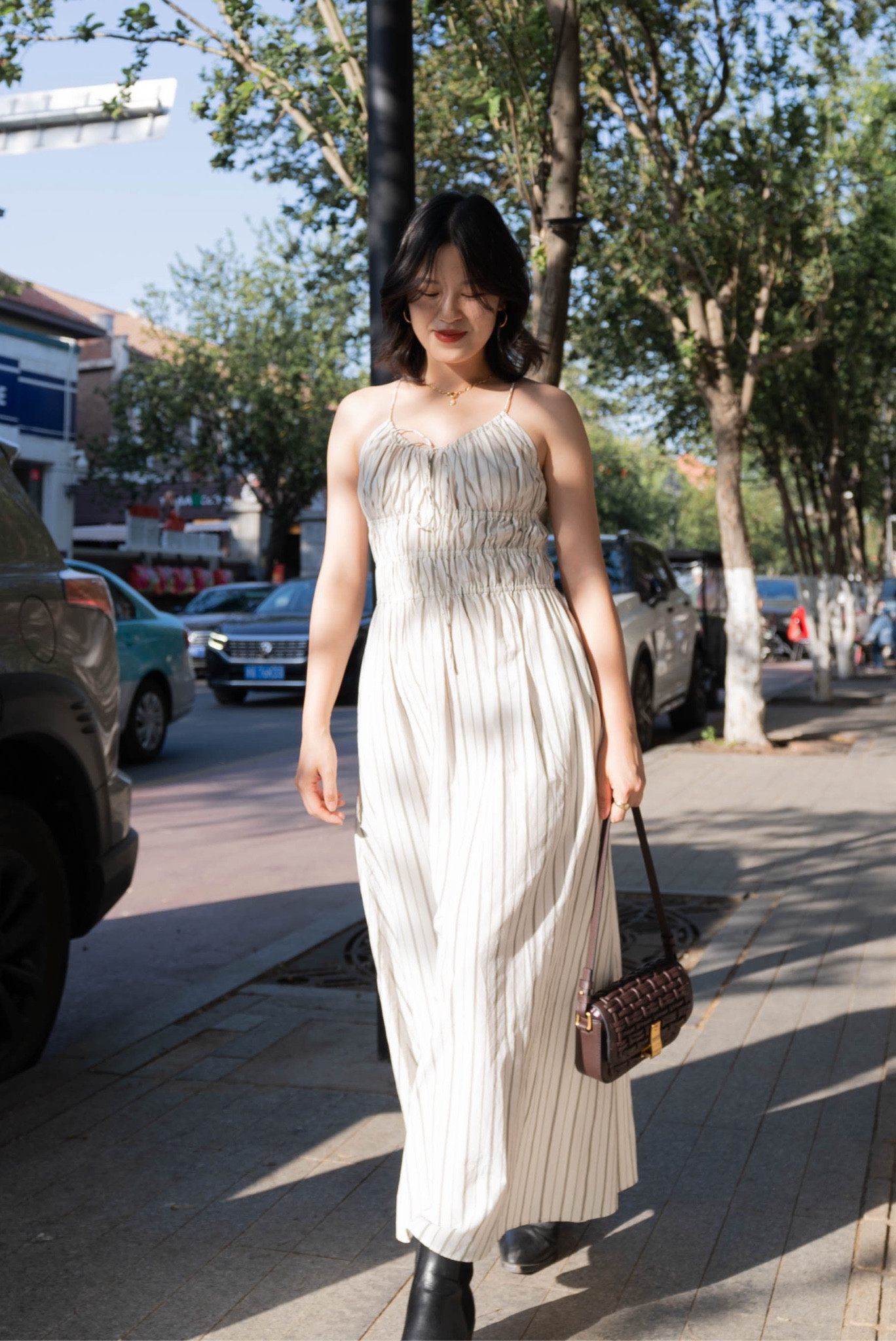 Dreamiest silk cotton dress 
Wearing the XS, it comes with adjustable straps 

I’m 160cm or 5’3 for reference 