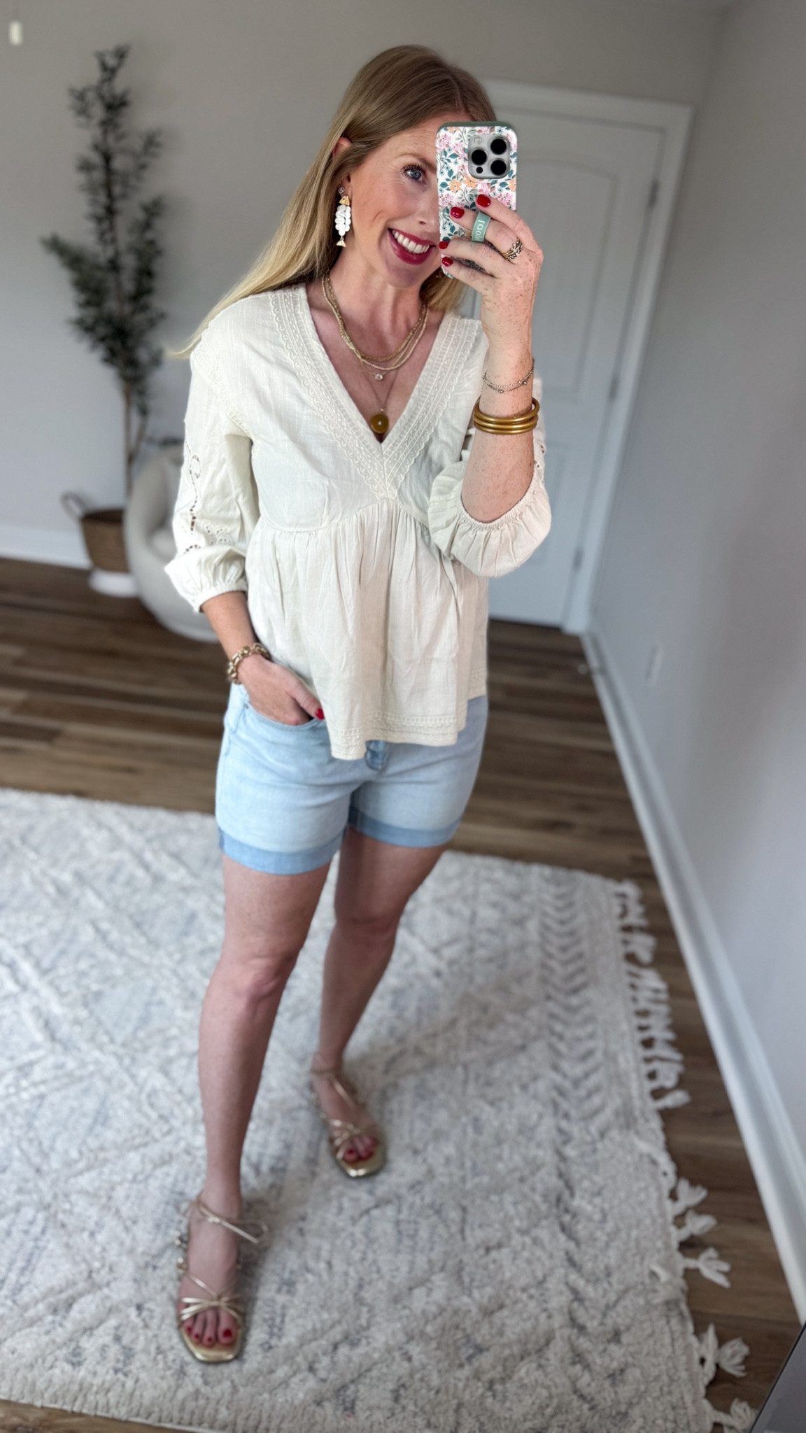 Weekend Walmart Wins try-on
3/4 sleeve top- small
Cuffed jean shorts- tts

#LTKootd #LTKmomlife