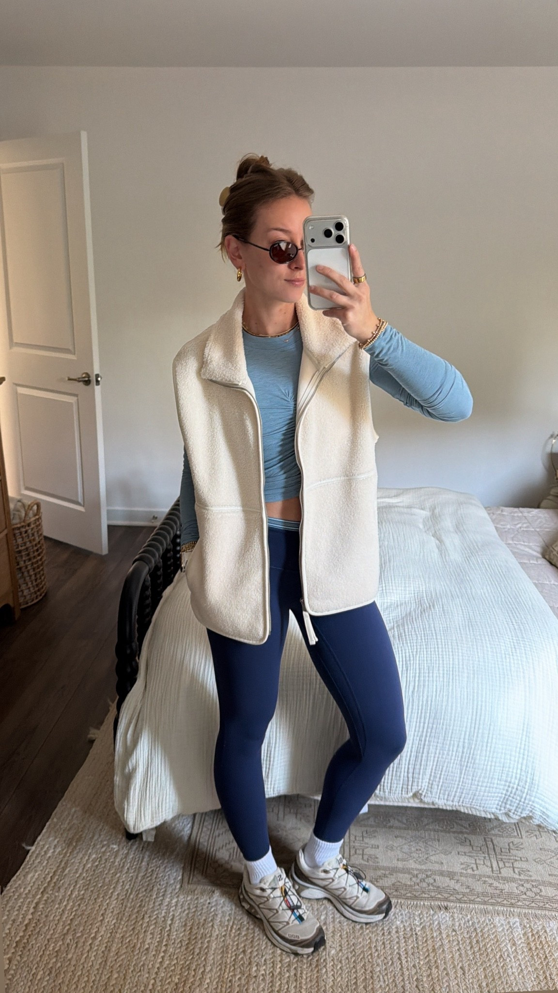 10/13/26 Cute Fall Walk Outfit 🍂🤎

Because even a fall walk deserves a cute outfit 🍂🤎 Wearing my blue @abercrombie YPB leggings set with a Free People Movement long sleeve, an older Abercrombie fleece vest + @Salomon XT-6 sneakers.
Finished the look with Amazon socks + sunglasses! Linking everything I can here