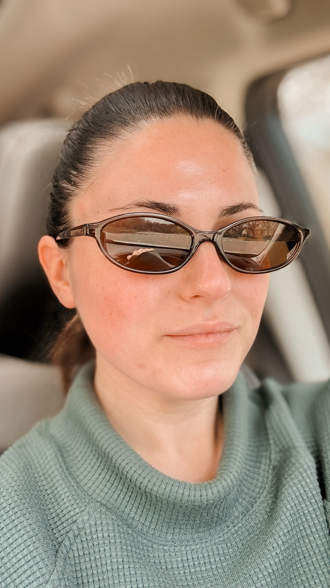 The $15 Amazon sunglasses I didn’t know I needed 🤎

If you’re tired of sunglasses getting stuck in your hair… THESE are it 🙌🏼 no nose pads = no pulling, no tangles

They’re lightweight, super flattering, and give that effortless chic/designer look without the price tag ✨

I’ve been grabbing these for everyday errands, mom life, and quick outfits

Linked here before they sell out 🤍 

#LTKSeasonal #LTKootd #LTKSaleAlert