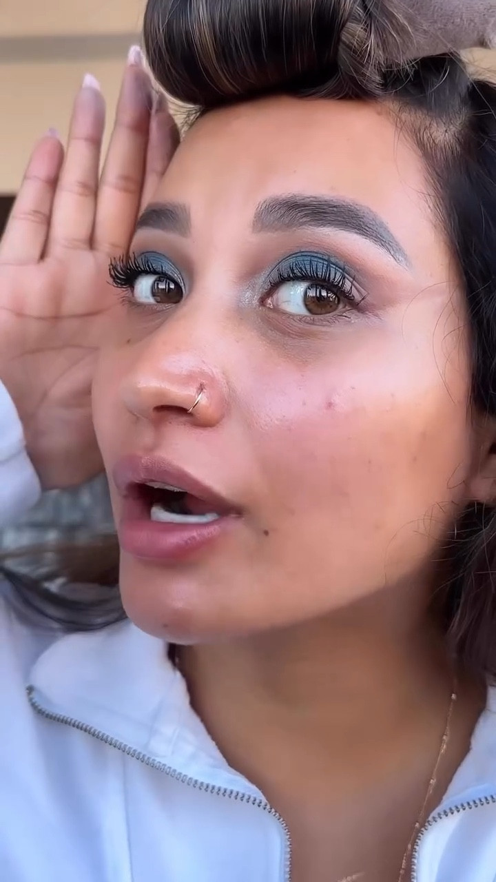 TOO GOOD & so easy to take off . Also have it 🔗 linked to my @shop.ltk in bio 

@milkmakeup 

•
•
•
•
#mascara #lashes #makeupproducts #wakeupandmakeup #beauty #pov #girls #makeuptutorials #makeuplover #makeupartist #makeuplook #girls #explore #explorepage 

•
•
•

#LTKFindsUnder100 #LTKGiftGuide #LTKBeauty