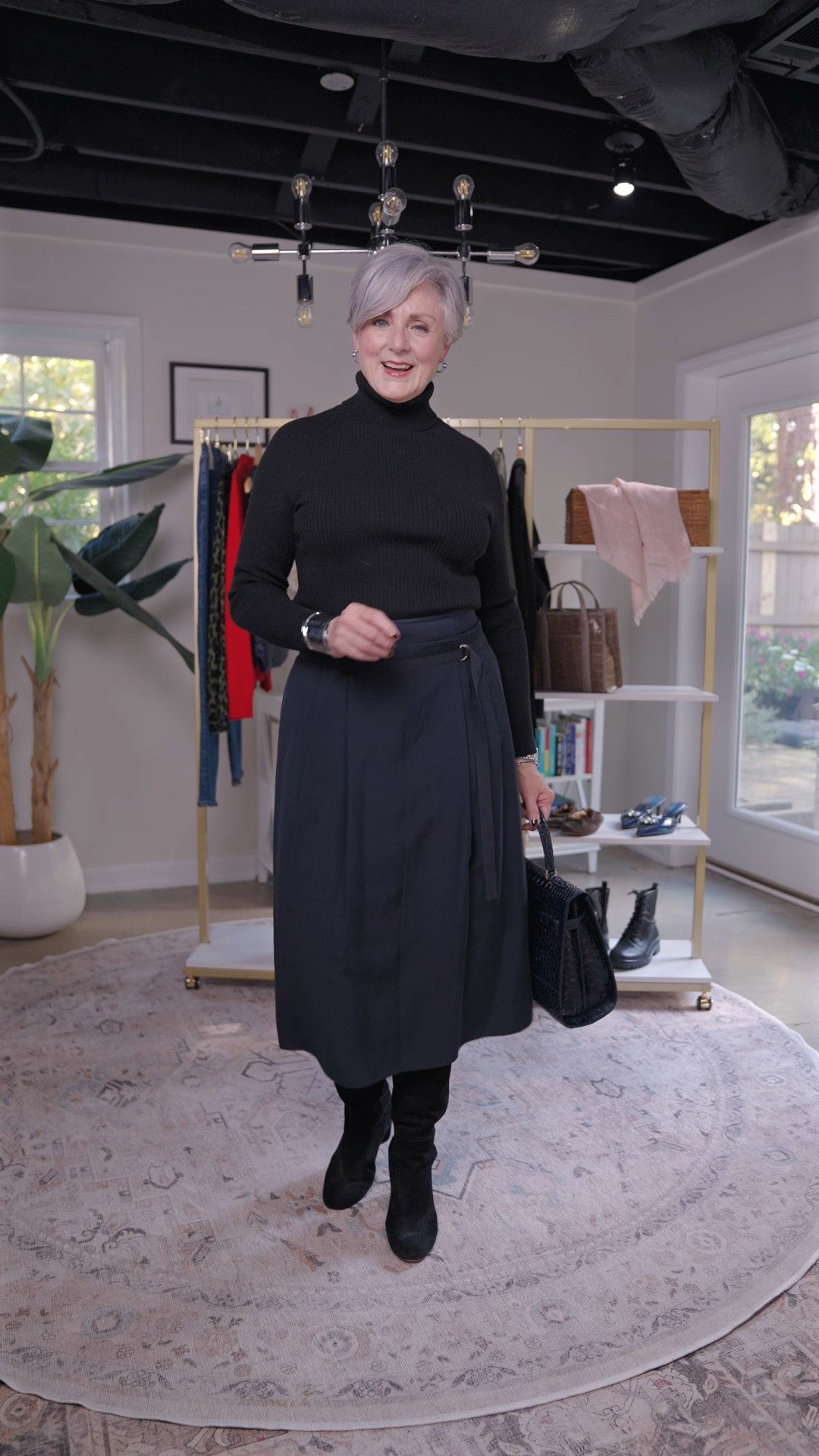 Classic, not boring.

#LTKMidsize #LTKOver40 #LTKSeasonal