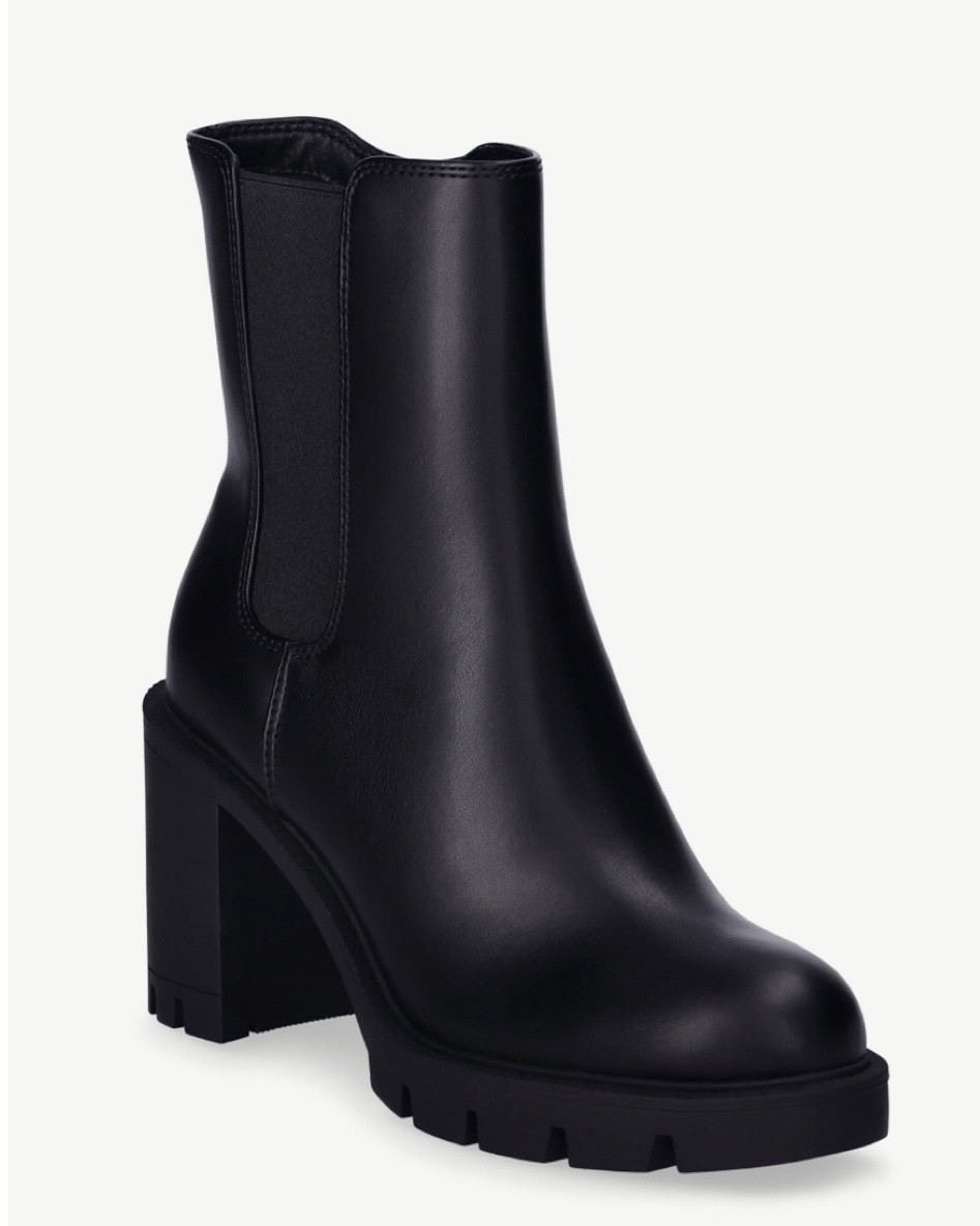 Several different styles of the Chelsea boot and available in several colors! All under $50 too!!! Perfect for the winter!

Chelsea boot
Lug boot
Faux suede
Lug sole

#LTKGiftGuide #LTKfindsunder50 #LTKshoecrush