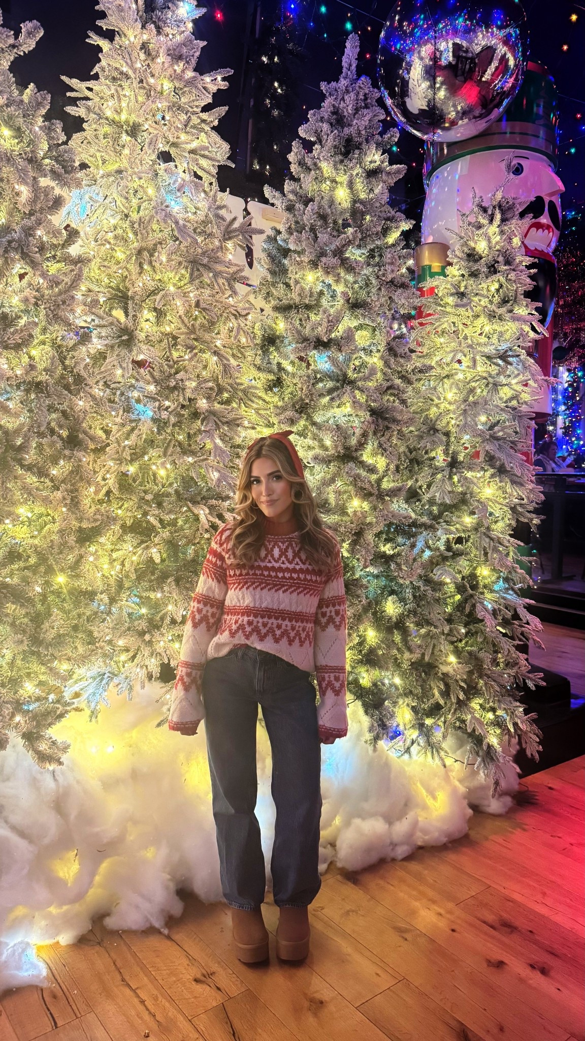 Christmas outfit idea
Holiday sweater


#LTKHoliday #LTKPetite #LTKdayinmylife