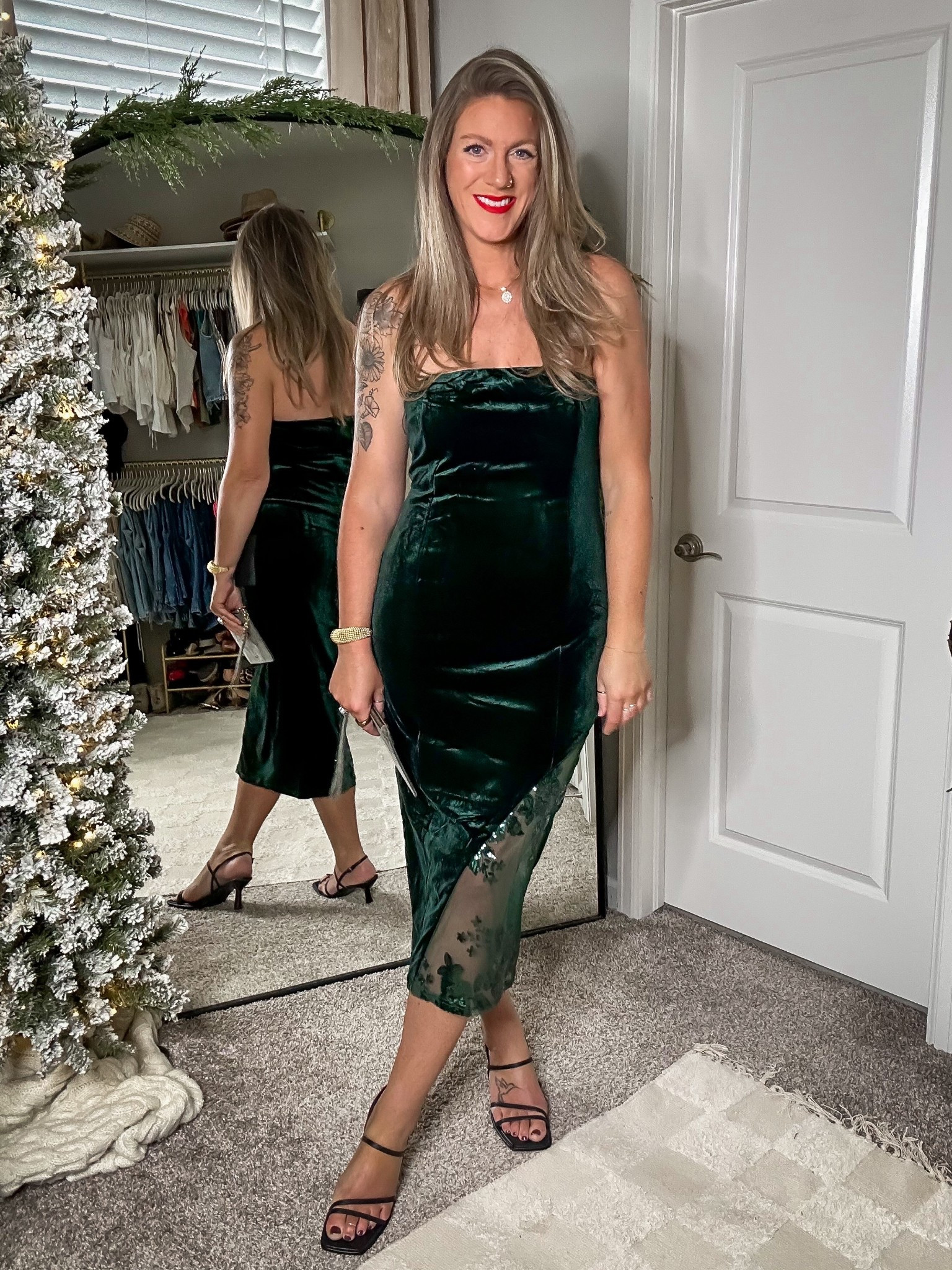 Gorgeous dress for a winter wedding or holiday party! Also comes in a long sleeve version. Tts (large) 

#LTKTall #LTKHoliday #LTKWedding